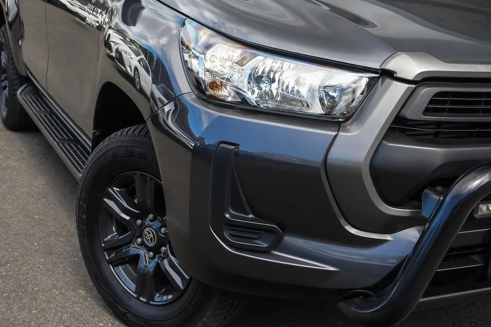 2022 Toyota Hilux Gallery Image 11