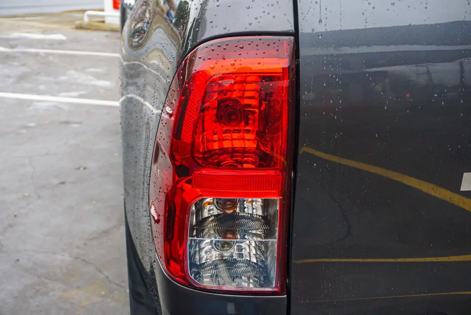 2019 Toyota Hilux Gallery Image 12