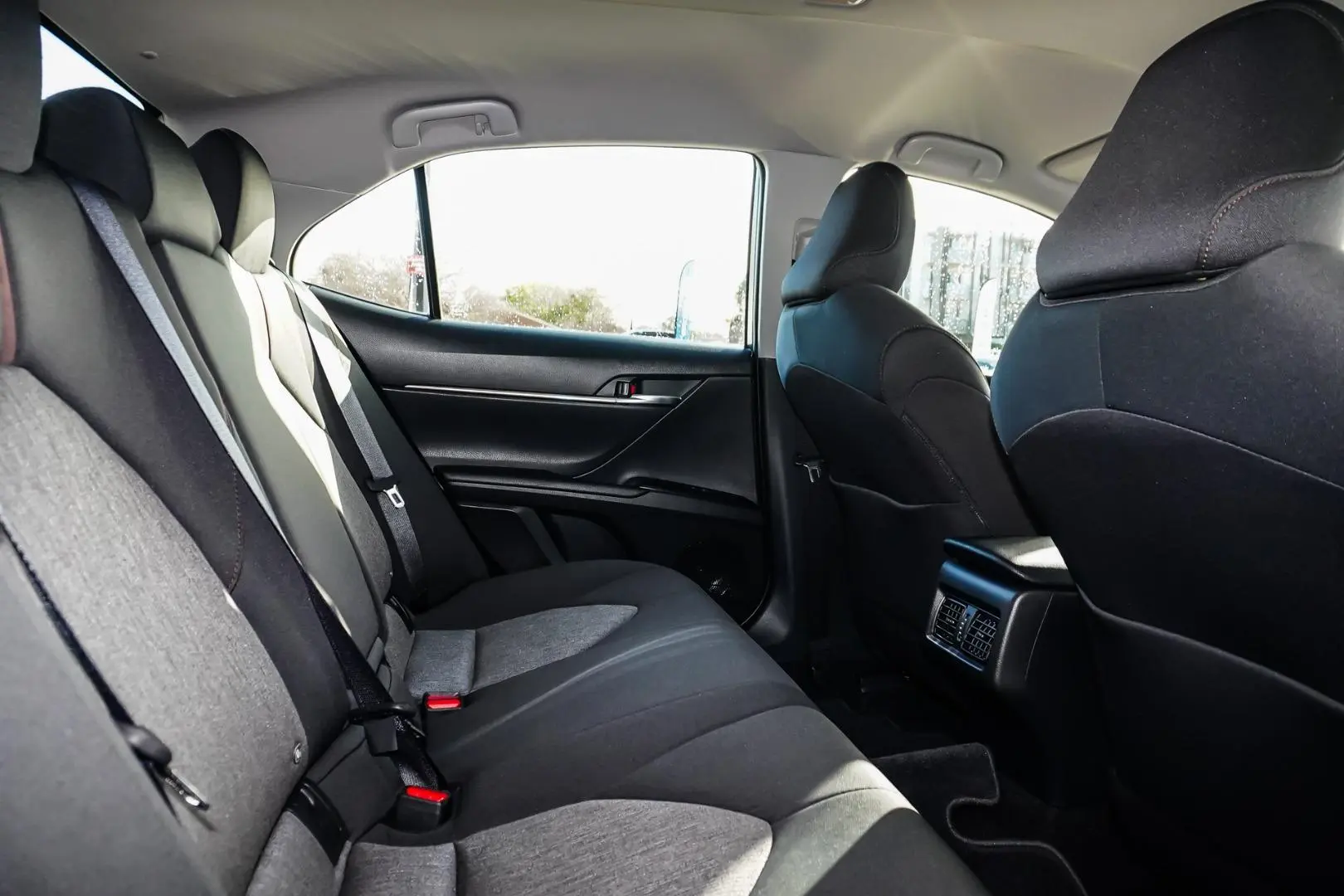 2021 Toyota Camry Gallery Image 8