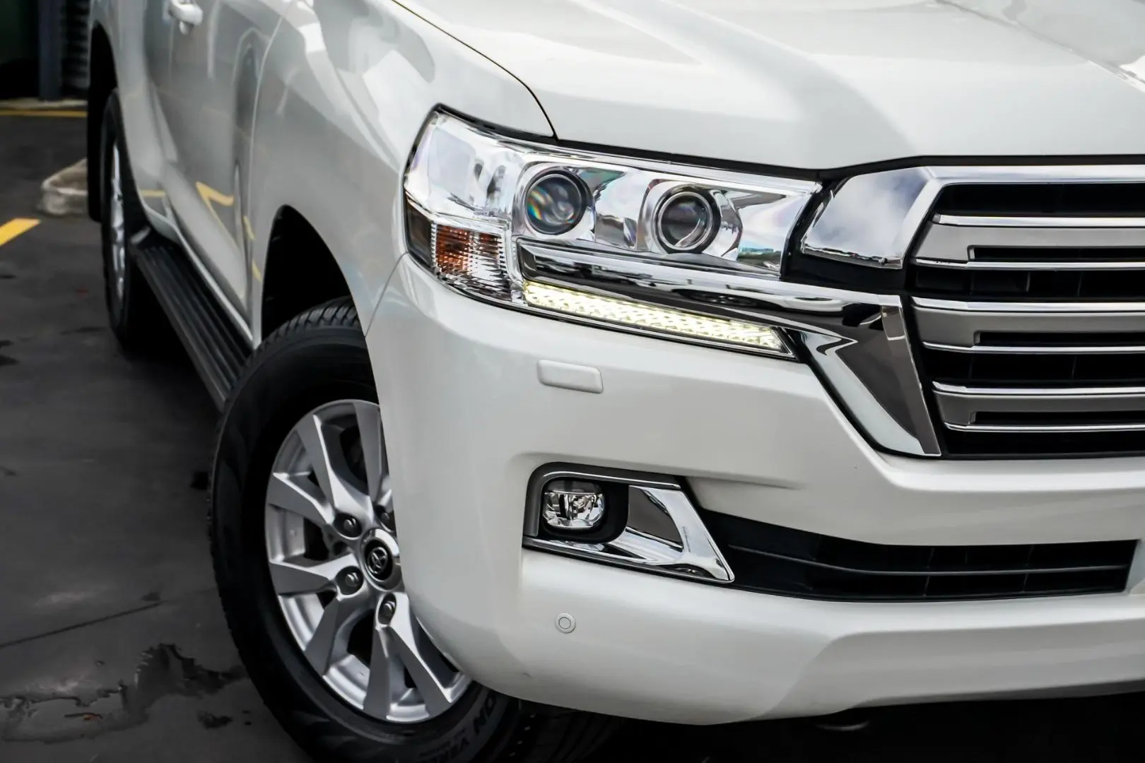 2021 Toyota Landcruiser Gallery Image 13
