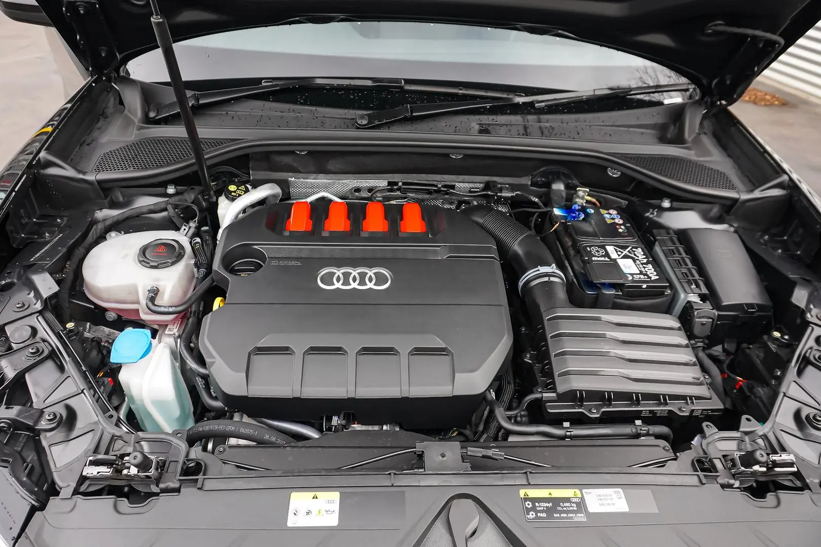 2023 Audi SQ2 Gallery Image 25