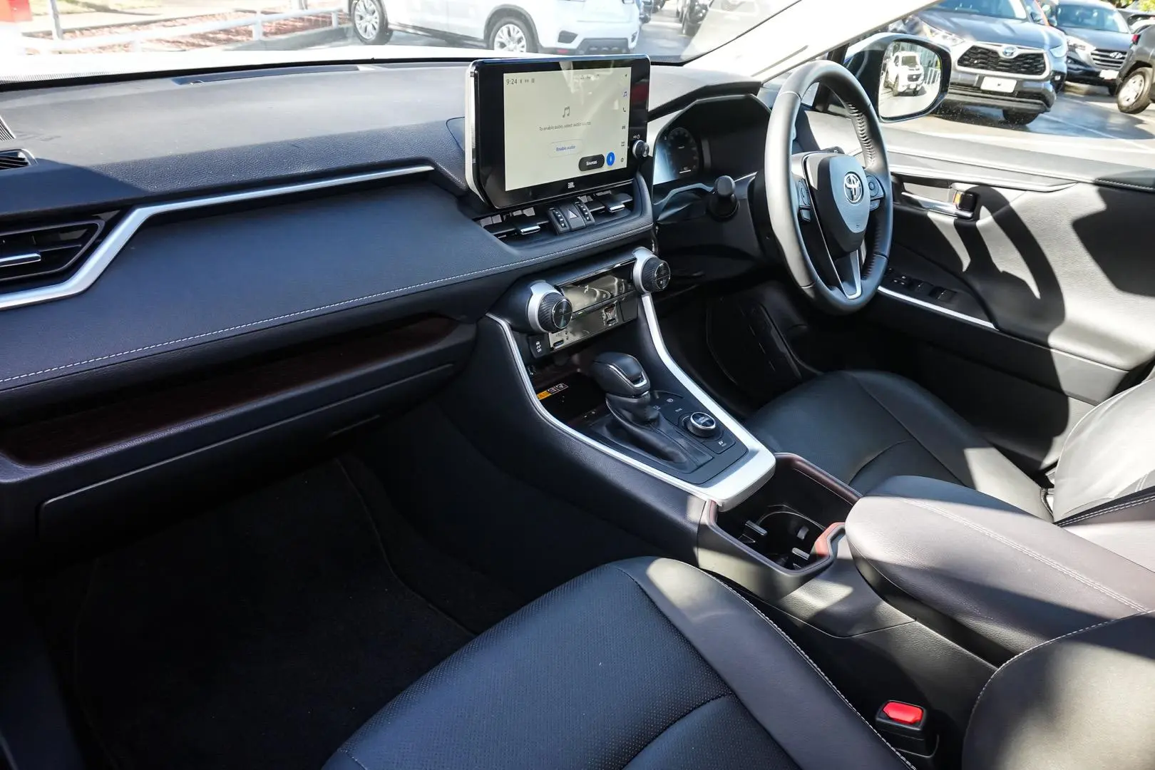 2025 Toyota RAV4 Gallery Image 10