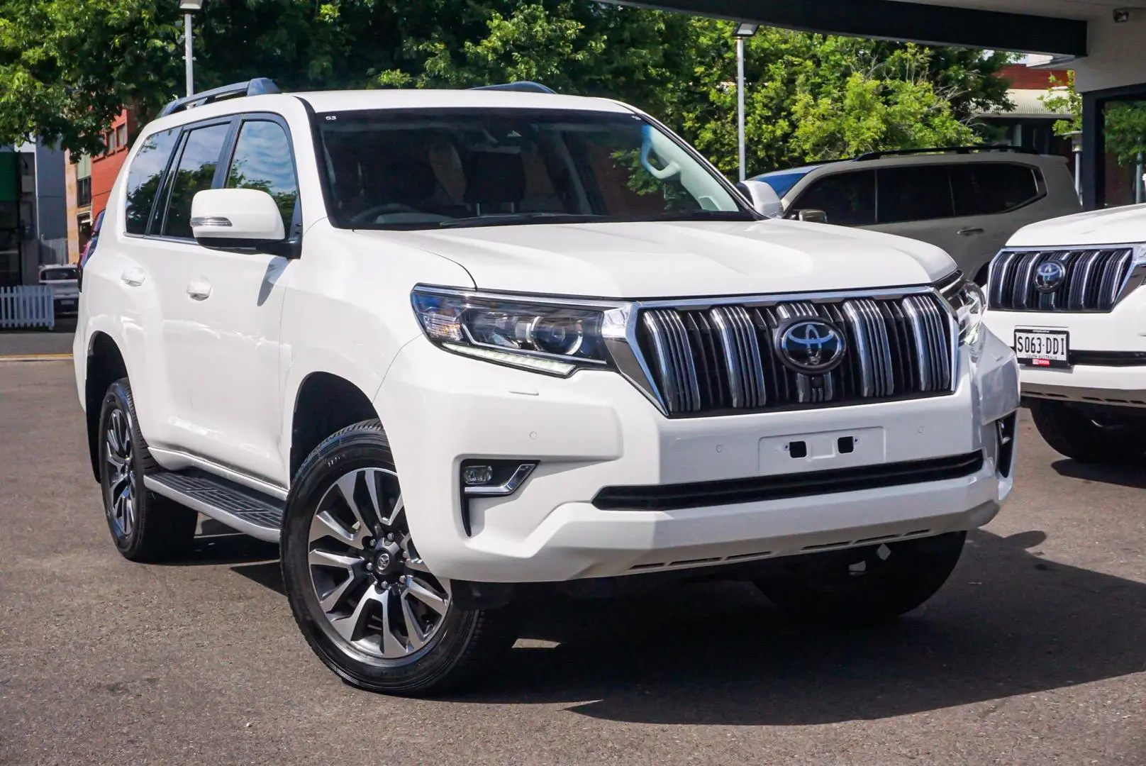 2022 Toyota Landcruiser Prado Gallery Image 2