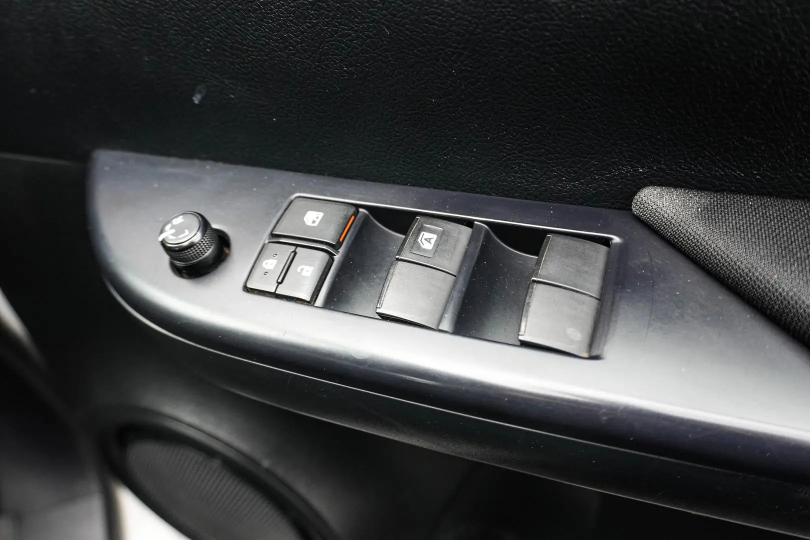 2022 Toyota Hilux Gallery Image 16