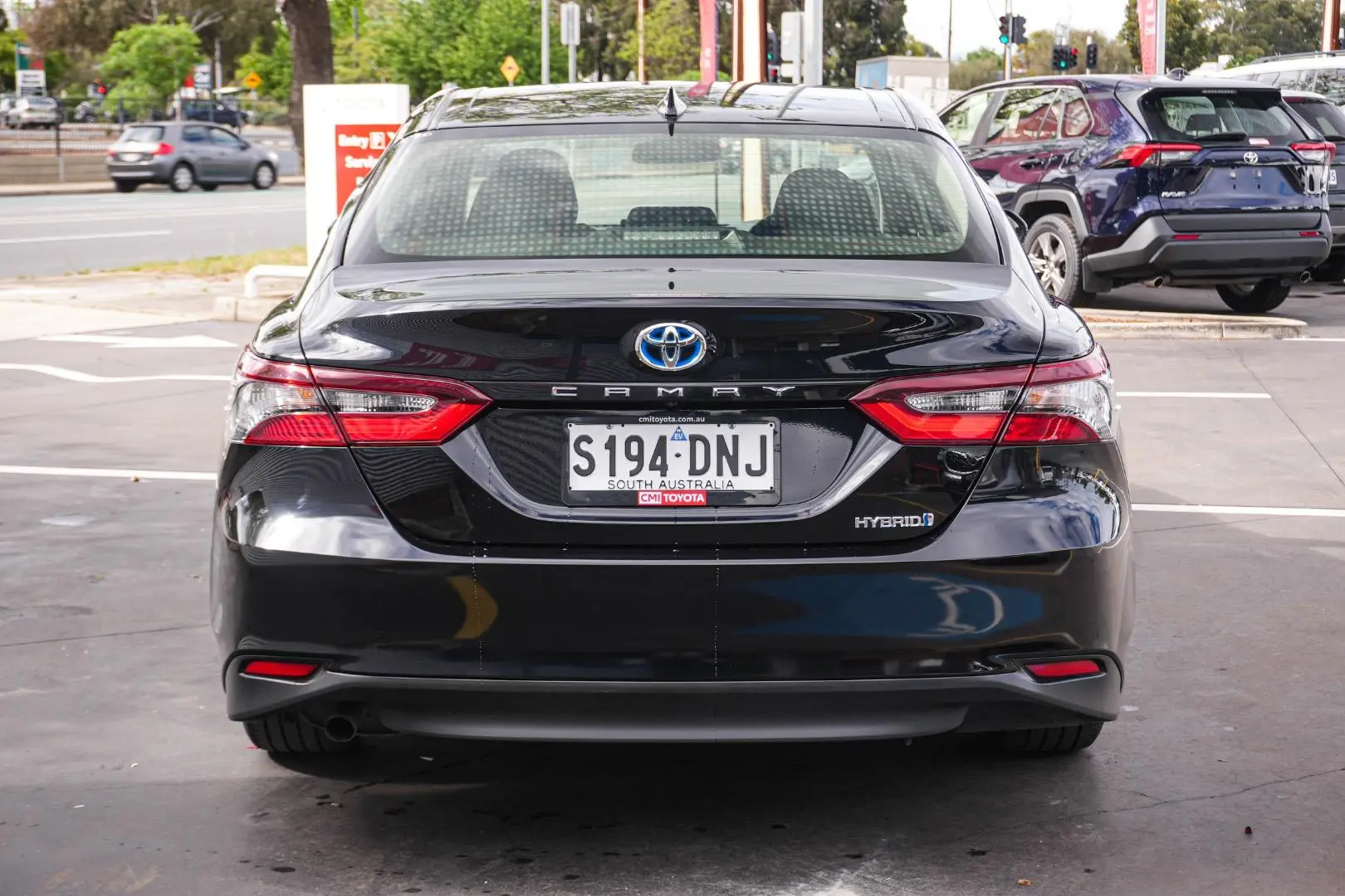 2022 Toyota Camry Gallery Image 6