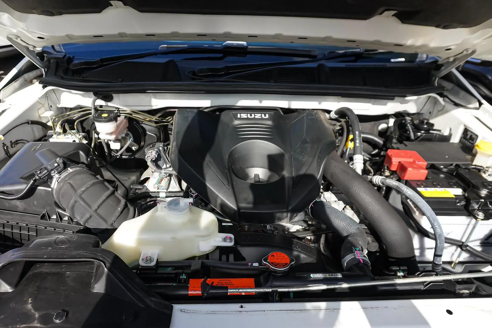2021 Isuzu MU-X Gallery Image 26