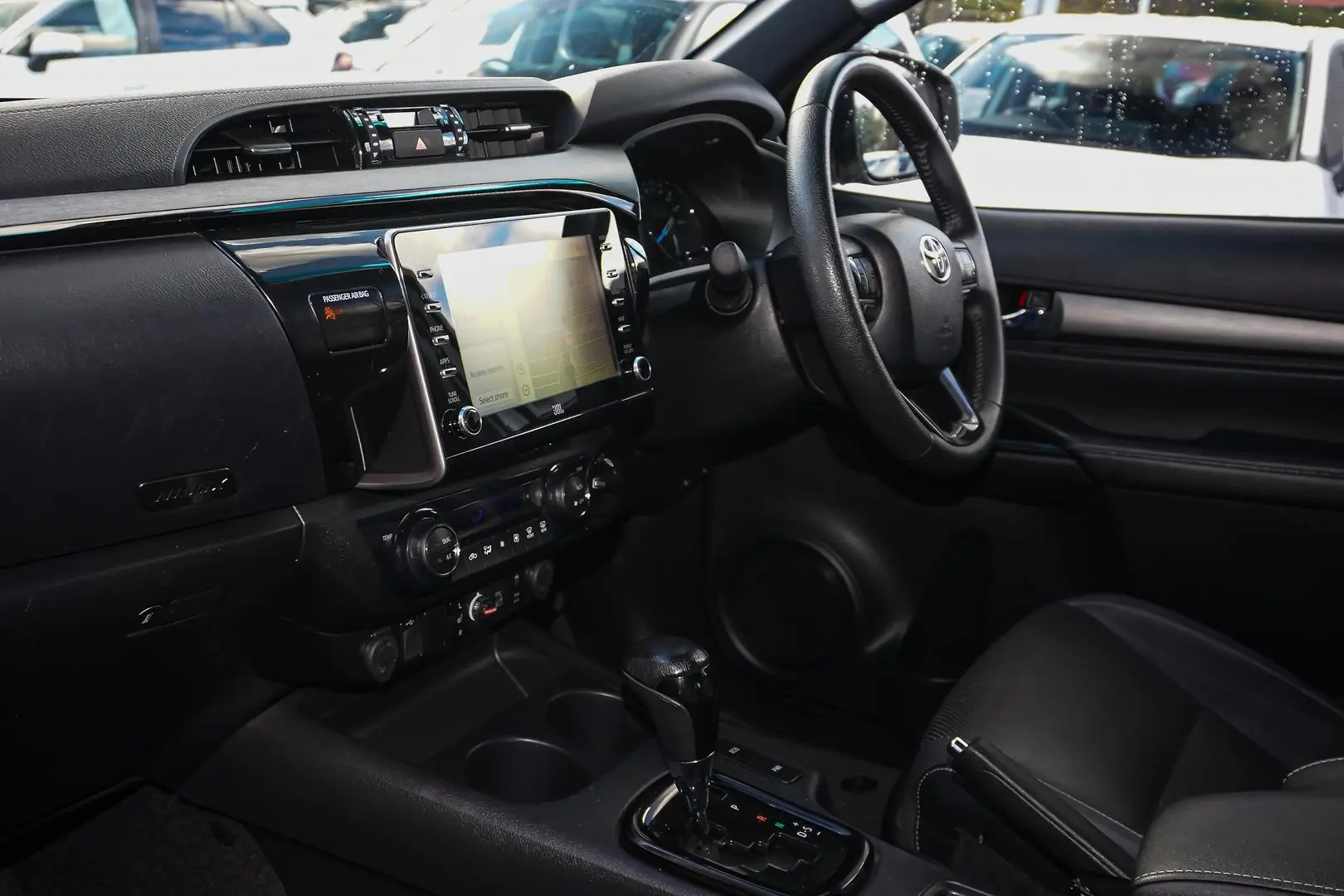 2022 Toyota Hilux Gallery Image 10