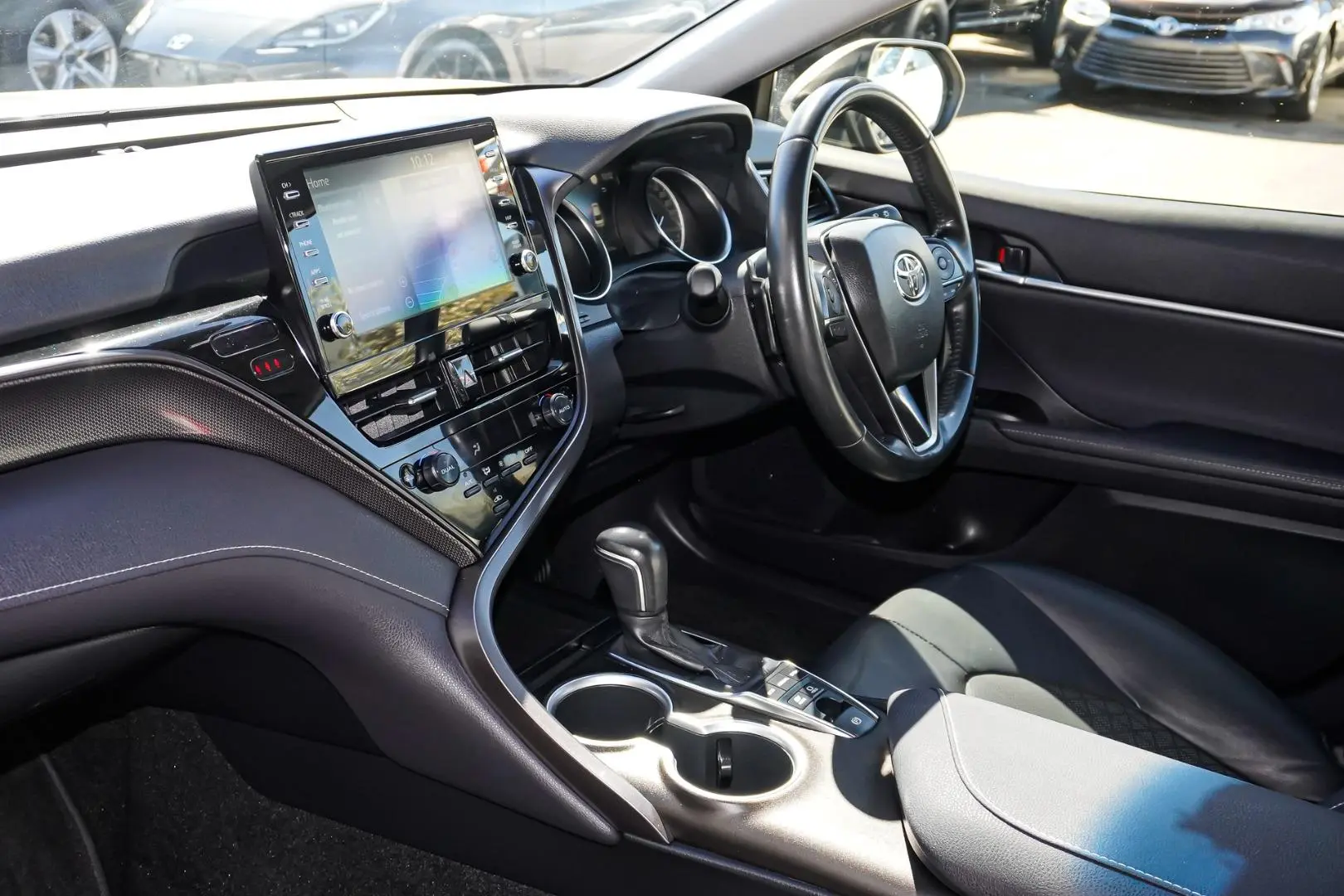 2022 Toyota Camry Gallery Image 10