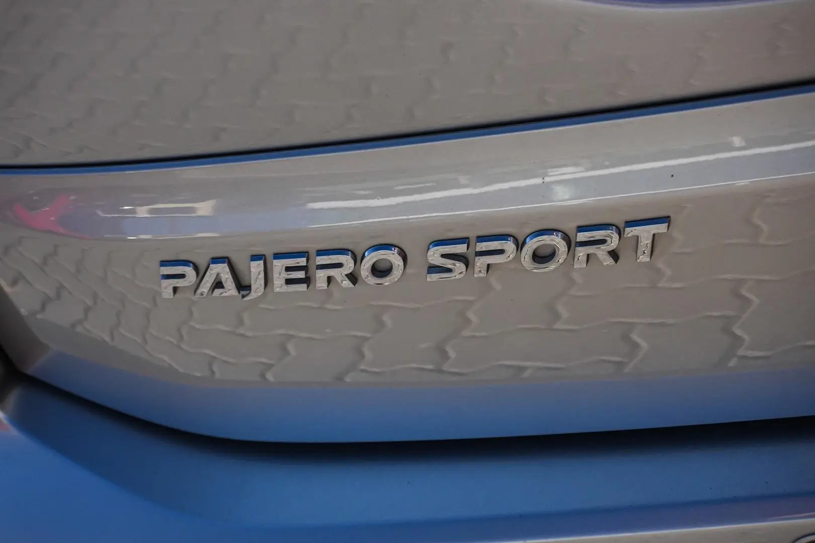 2020 Mitsubishi Pajero Sport Gallery Image 15