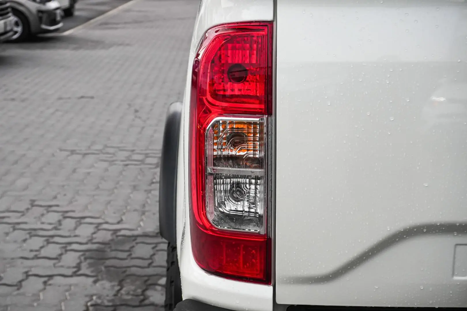 2022 Nissan Navara Gallery Image 14