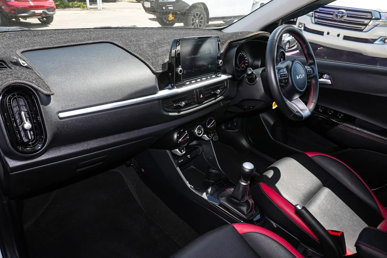 2022 Kia Picanto Gallery Image 10