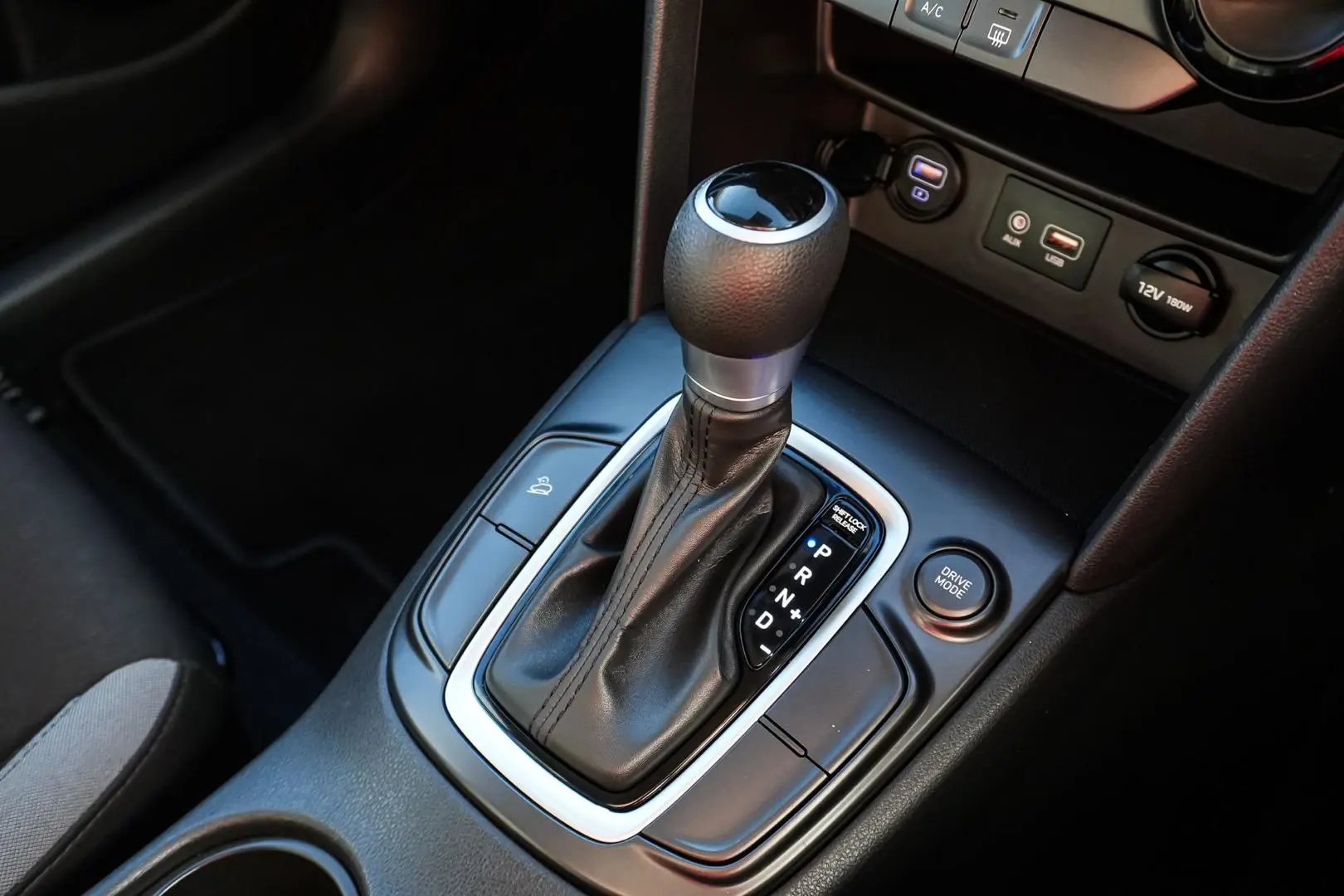 2019 Hyundai Kona Gallery Image 17