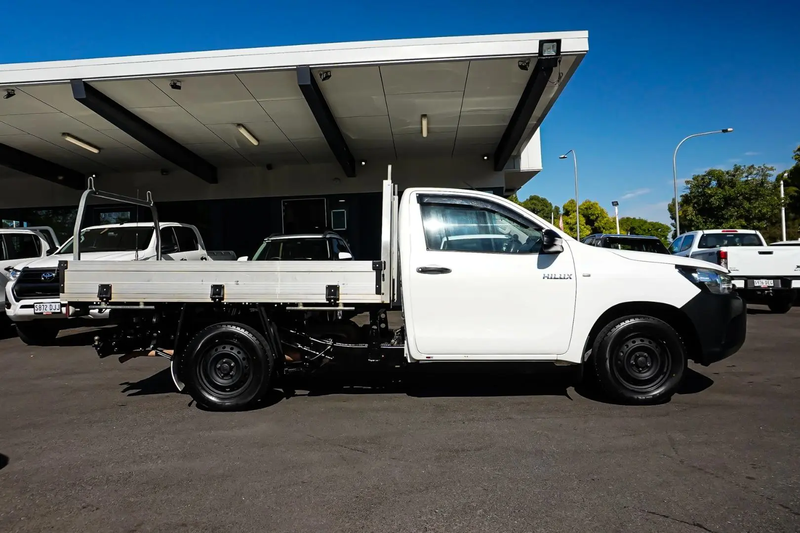 2019 Toyota Hilux Gallery Image 4