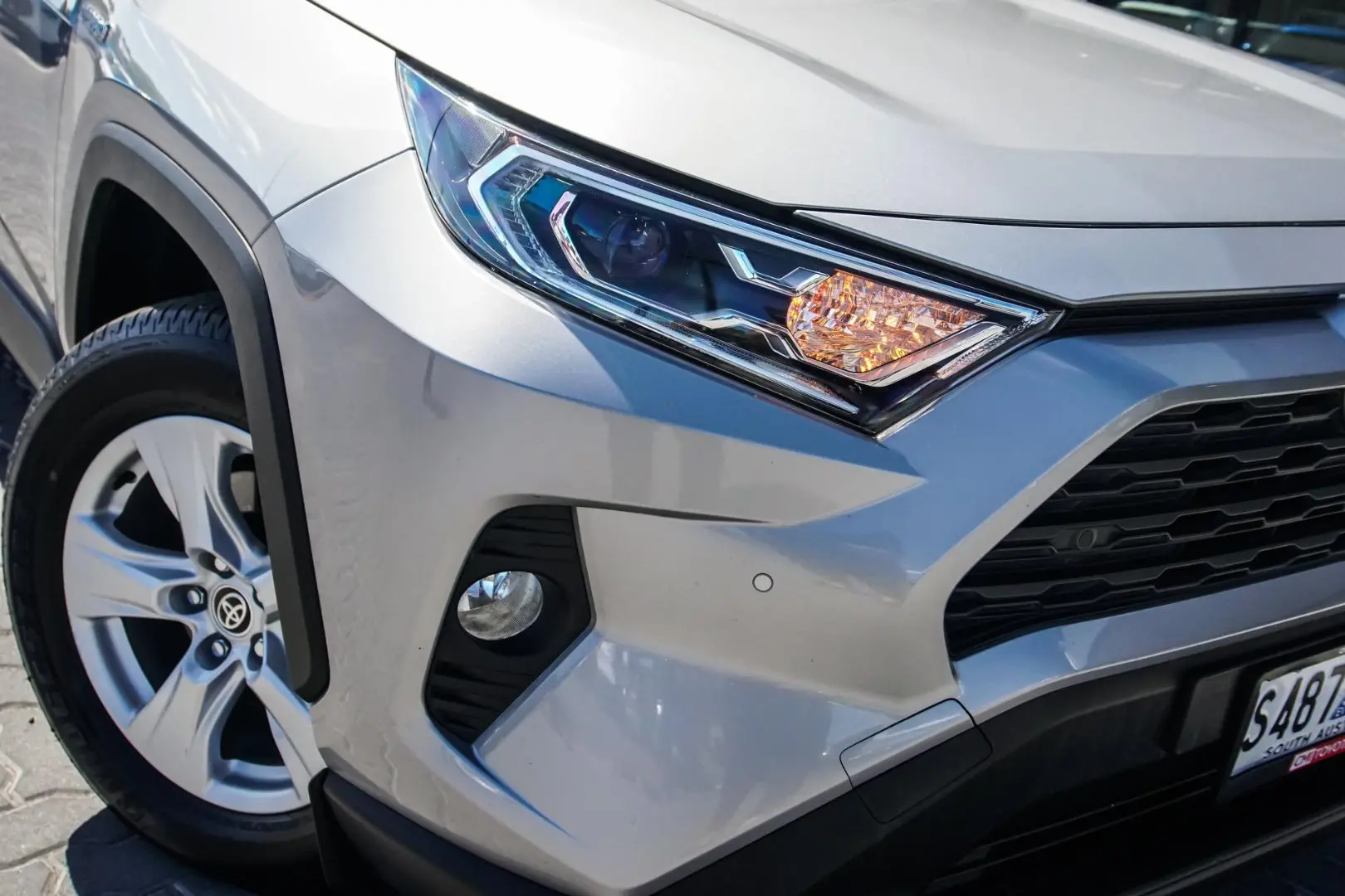 2020 Toyota Rav4 Gallery Image 11