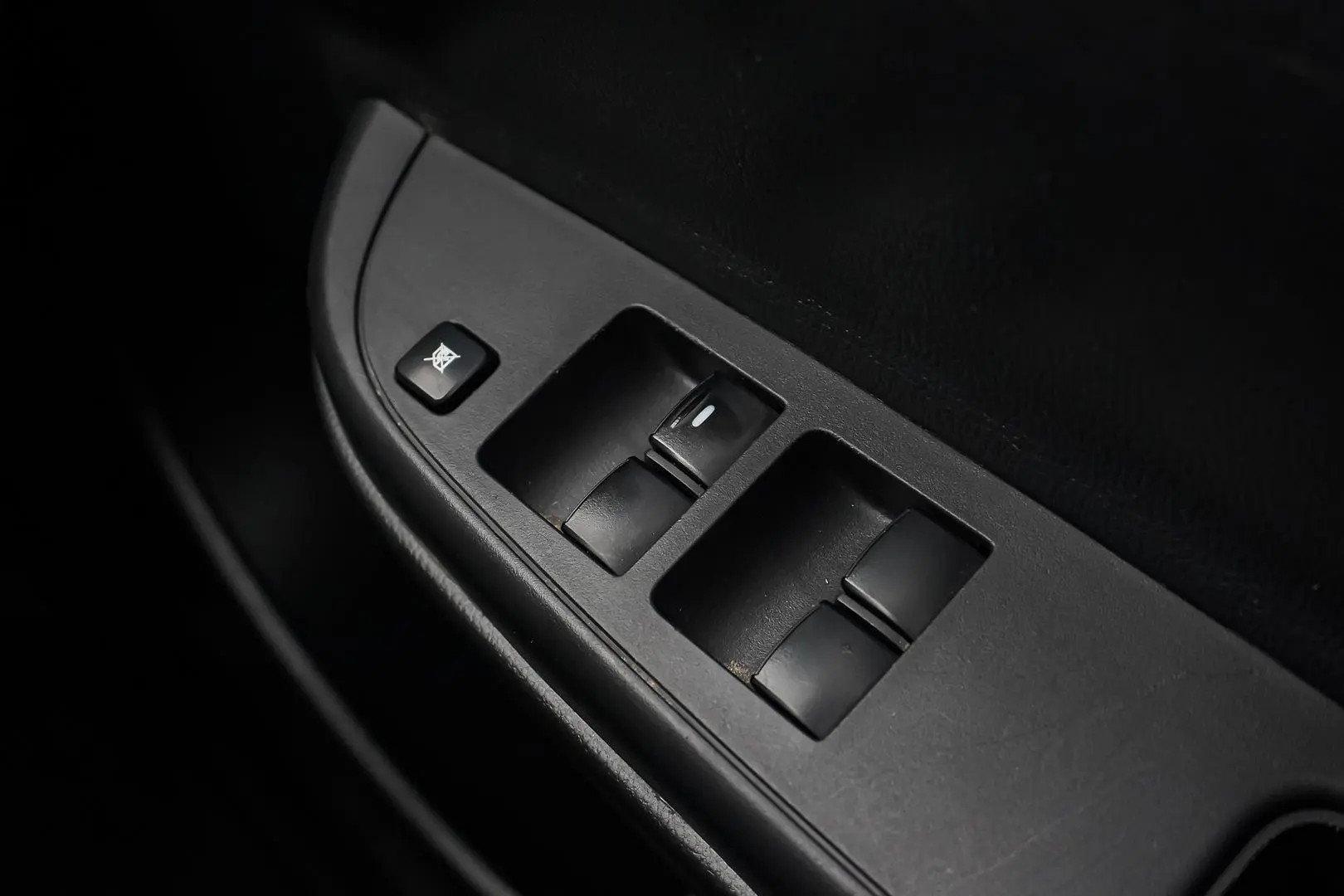 2023 Mitsubishi Triton Gallery Image 23