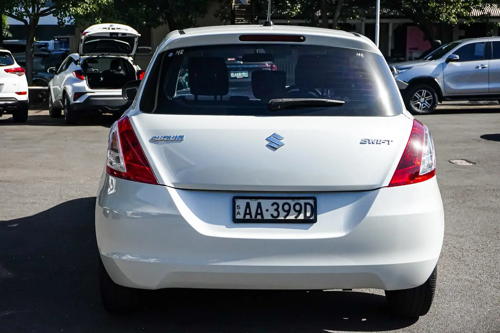 2013 Suzuki Swift Gallery Image 5