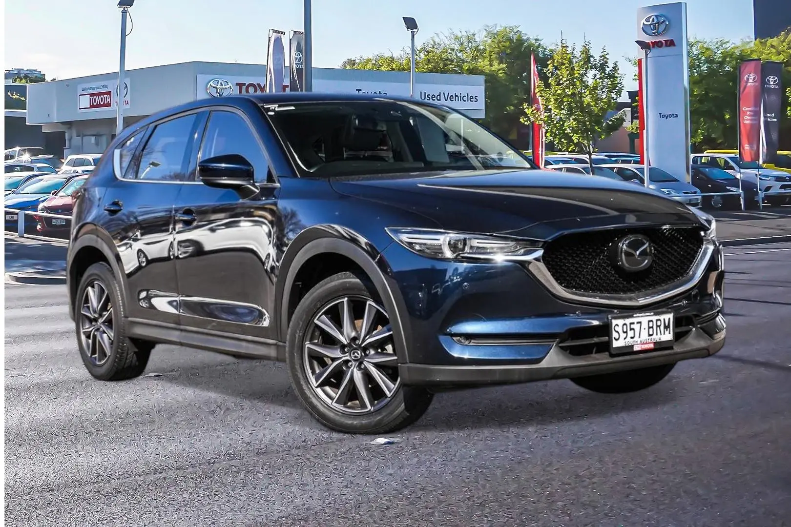 2017 Mazda CX-5 Gallery Image 1
