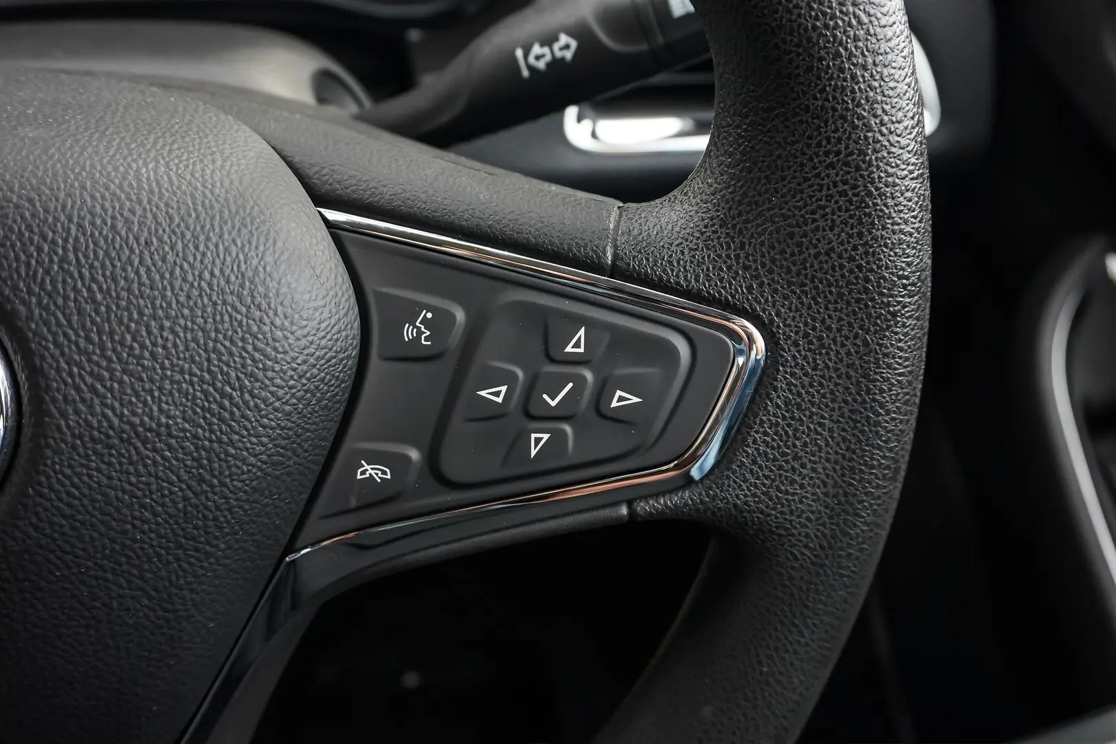 2017 Holden Astra Gallery Image 21