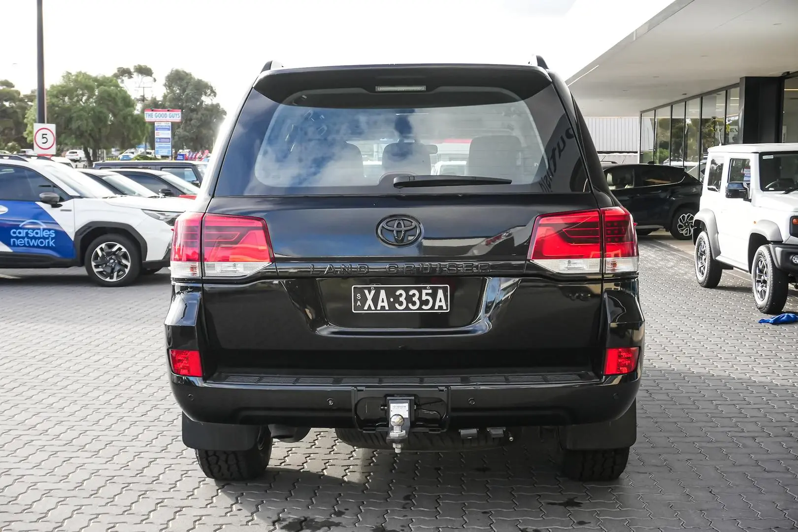 2017 Toyota Landcruiser Gallery Image 6