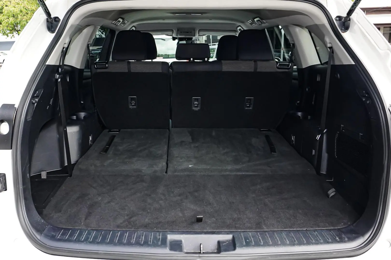 2021 Toyota Kluger Gallery Image 10