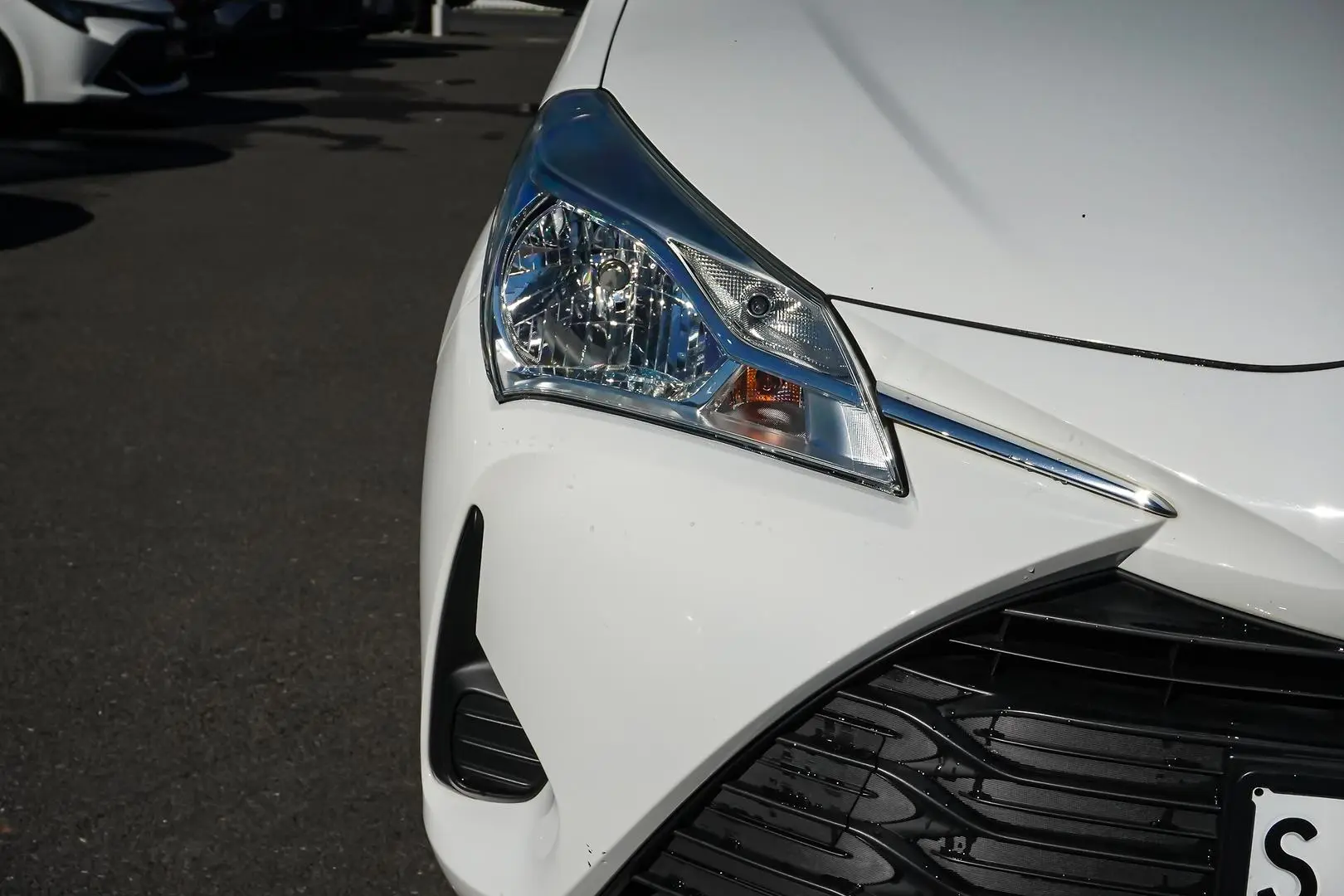 2019 Toyota Yaris Gallery Image 13