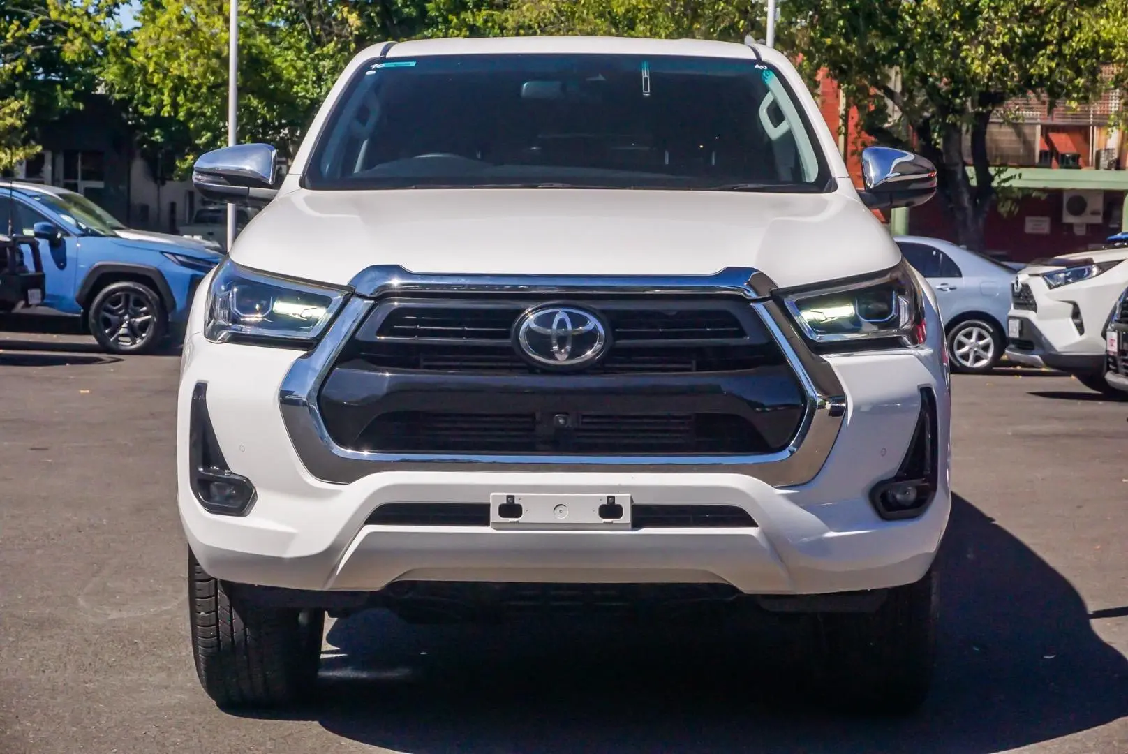 2023 Toyota Hilux Gallery Image 4