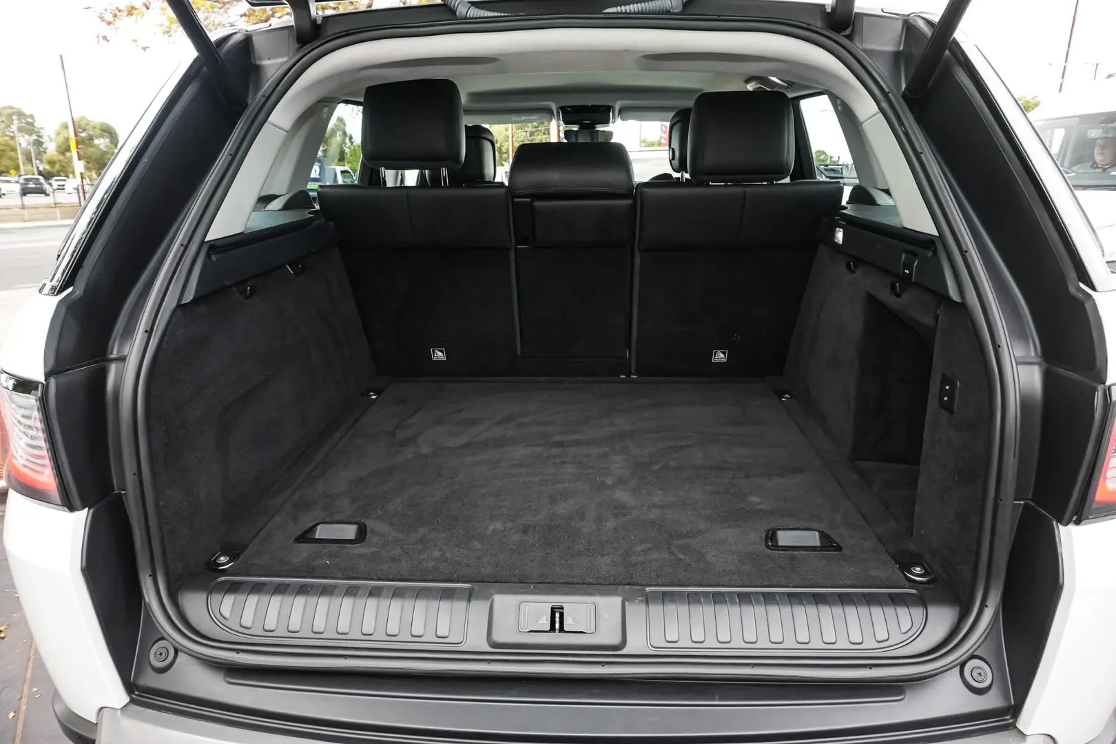 2019 Land Rover Range Rover Sport Gallery Image 11