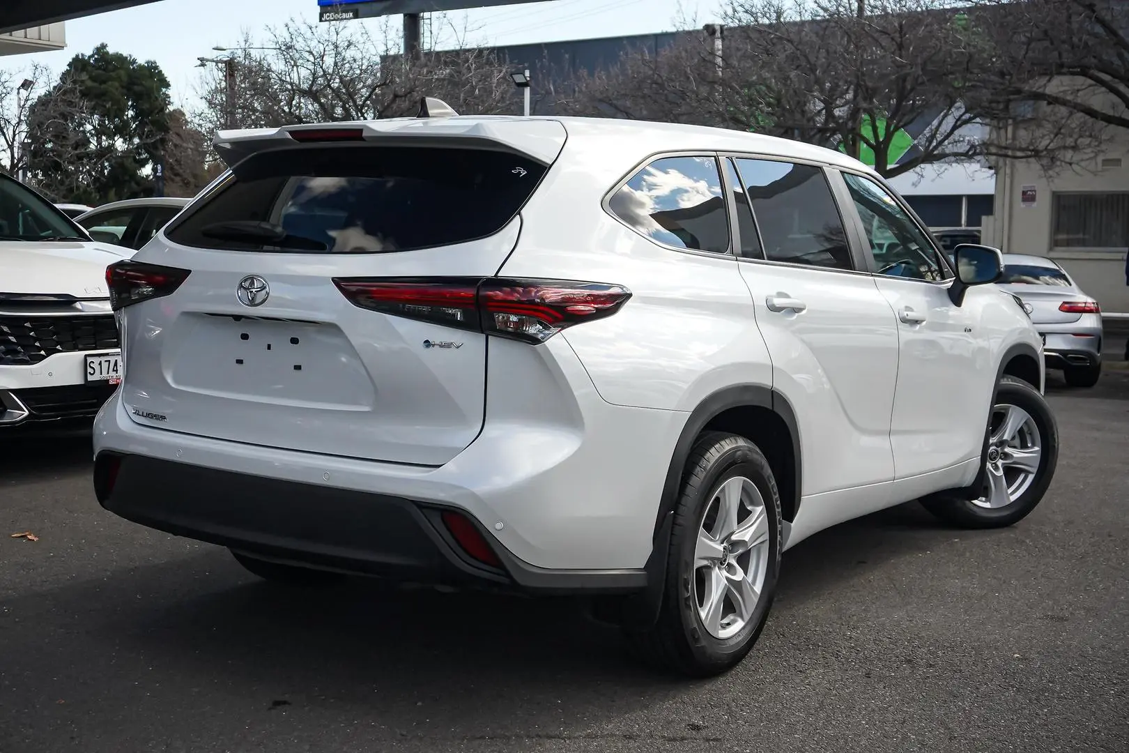 2025 Toyota Kluger Gallery Image 3