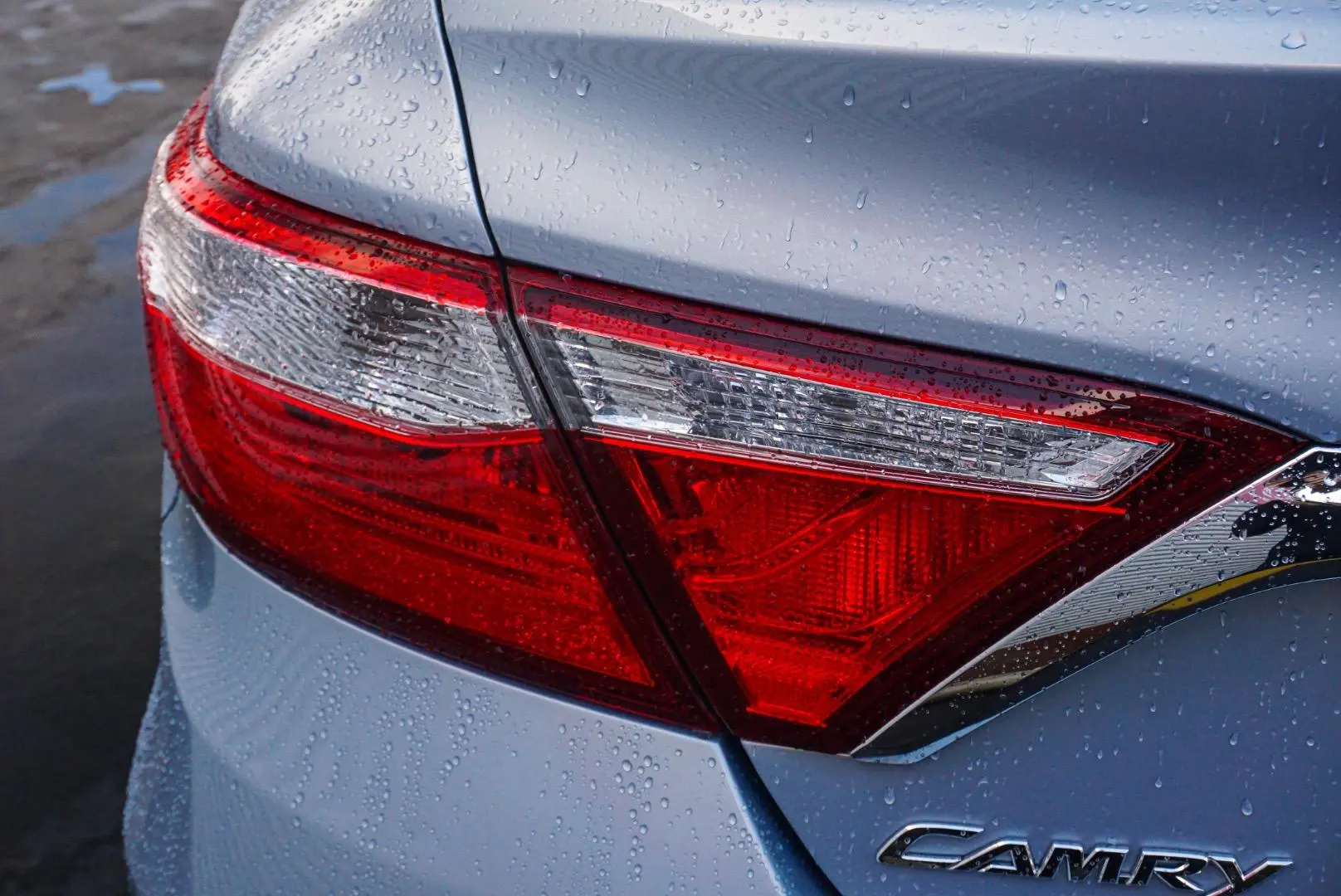 2015 Toyota Camry Gallery Image 14