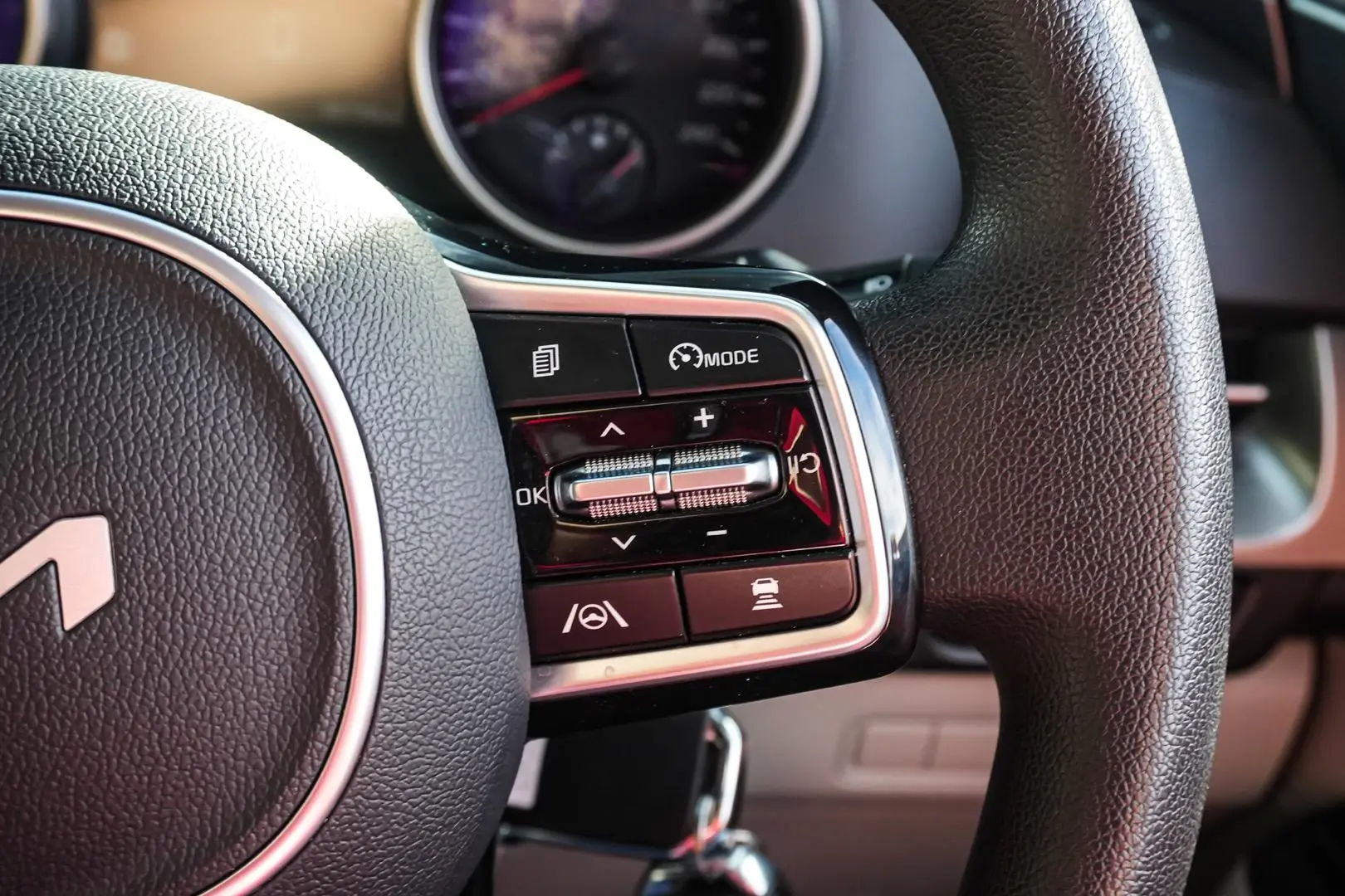 2023 Kia Carnival Gallery Image 19