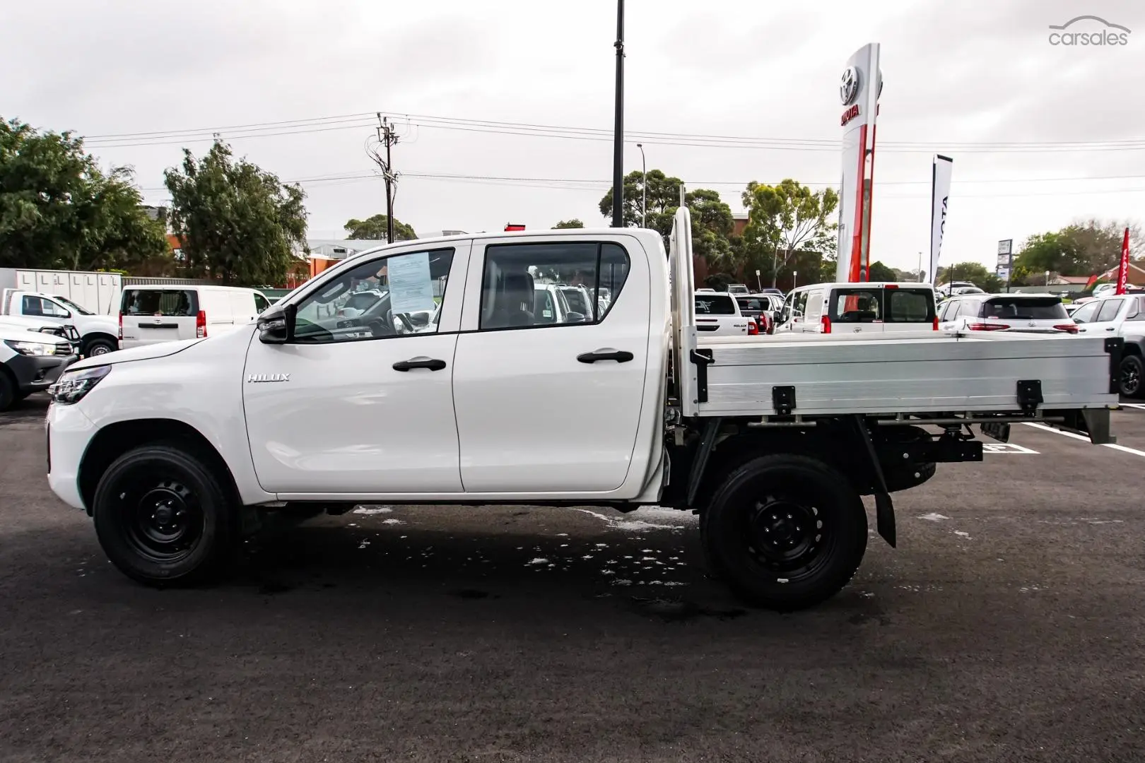 2021 Toyota Hilux Image 3