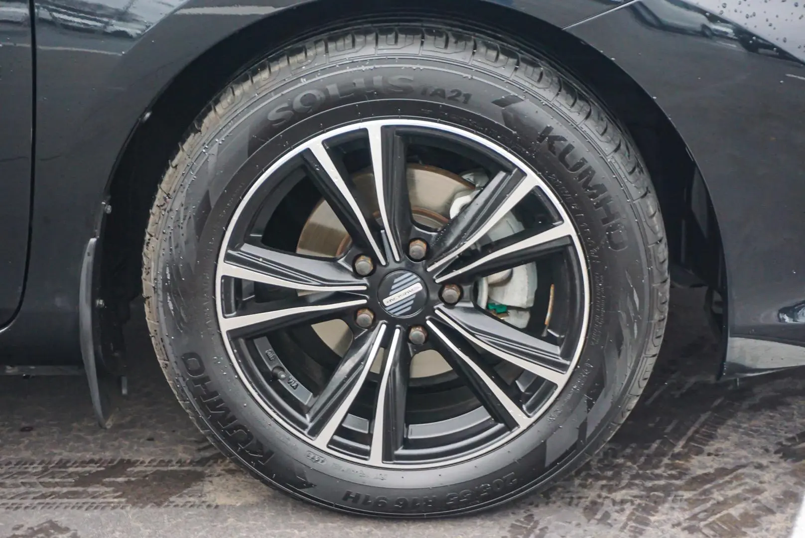 2018 Toyota Corolla Gallery Image 12