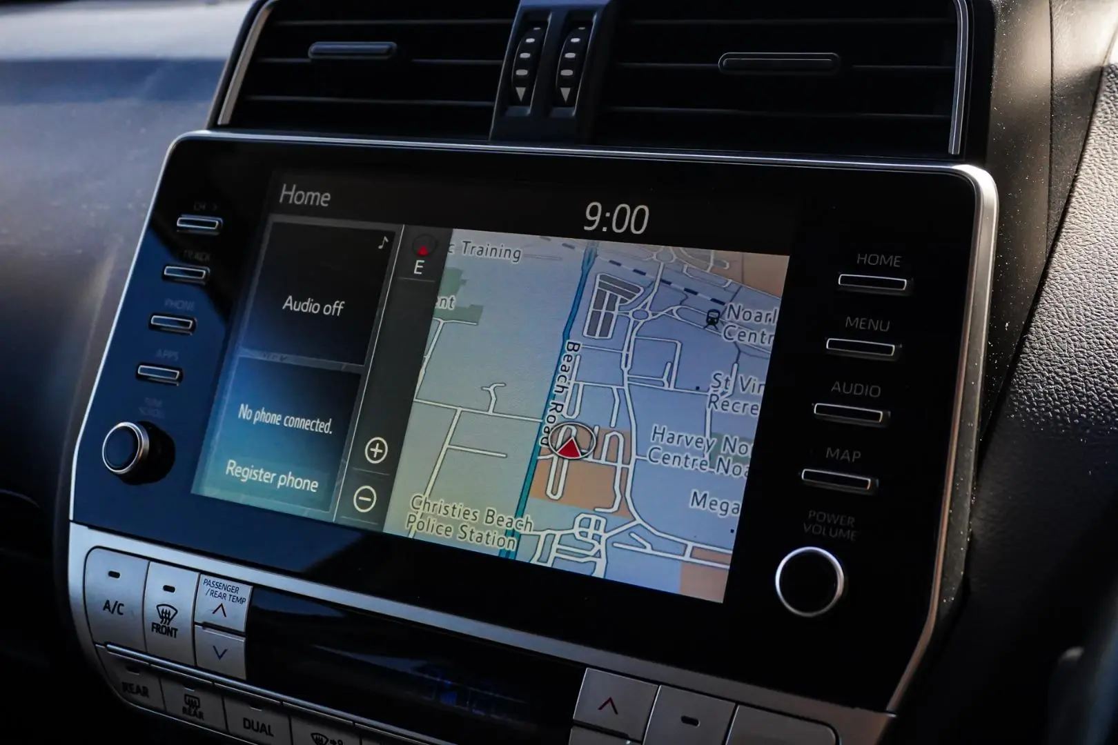 2022 Toyota Landcruiser Prado Gallery Image 23