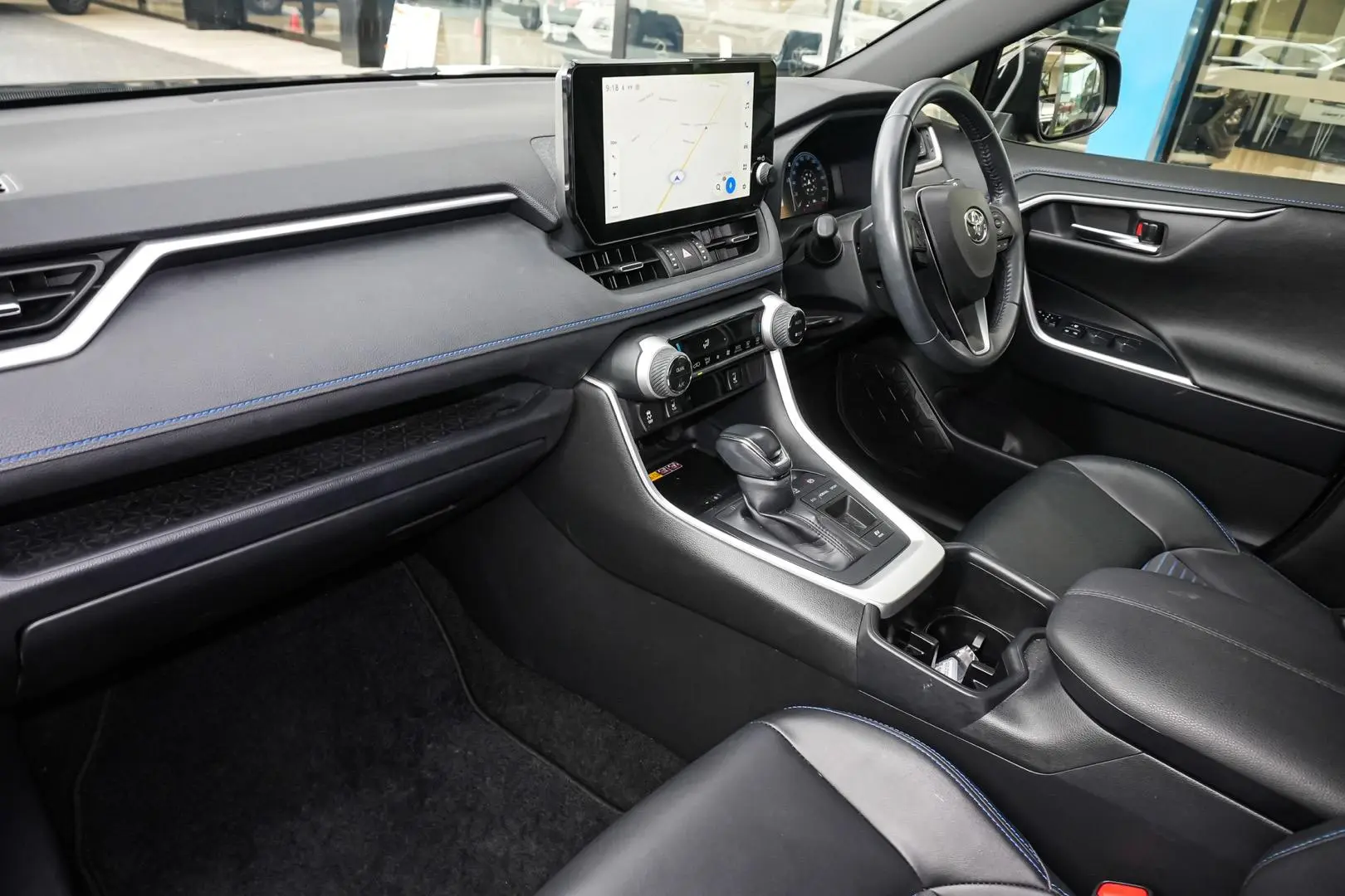 2024 Toyota RAV4 Gallery Image 10