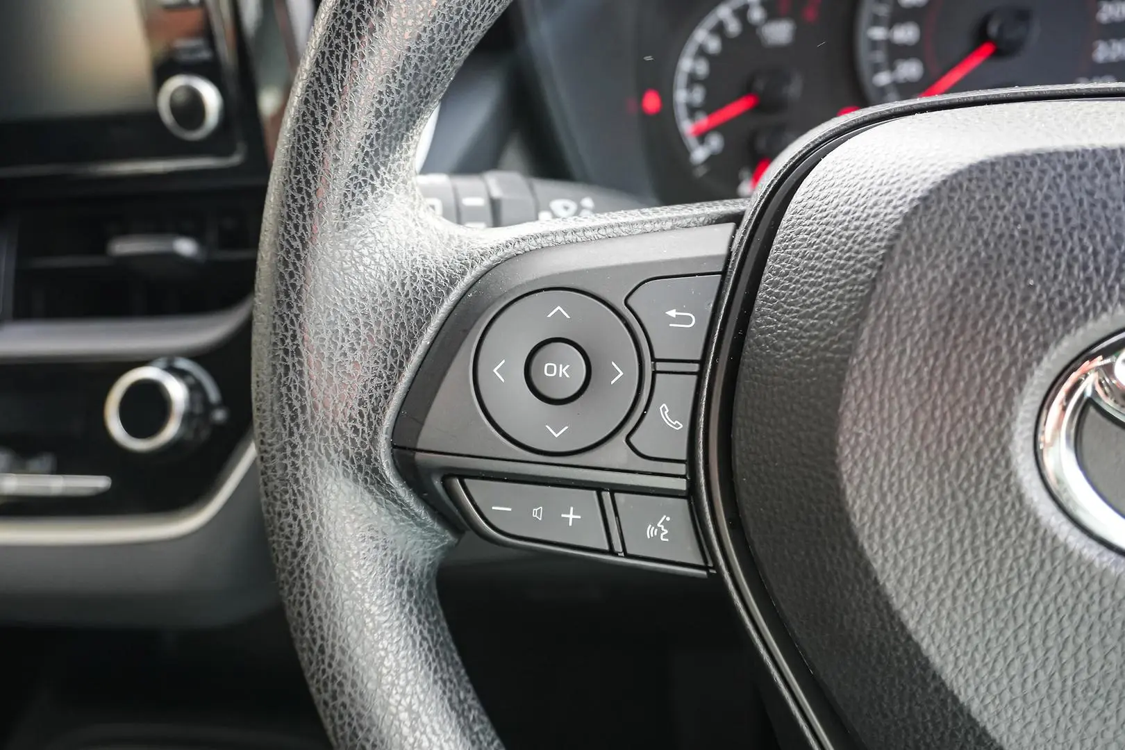 2021 Toyota Corolla Gallery Image 18