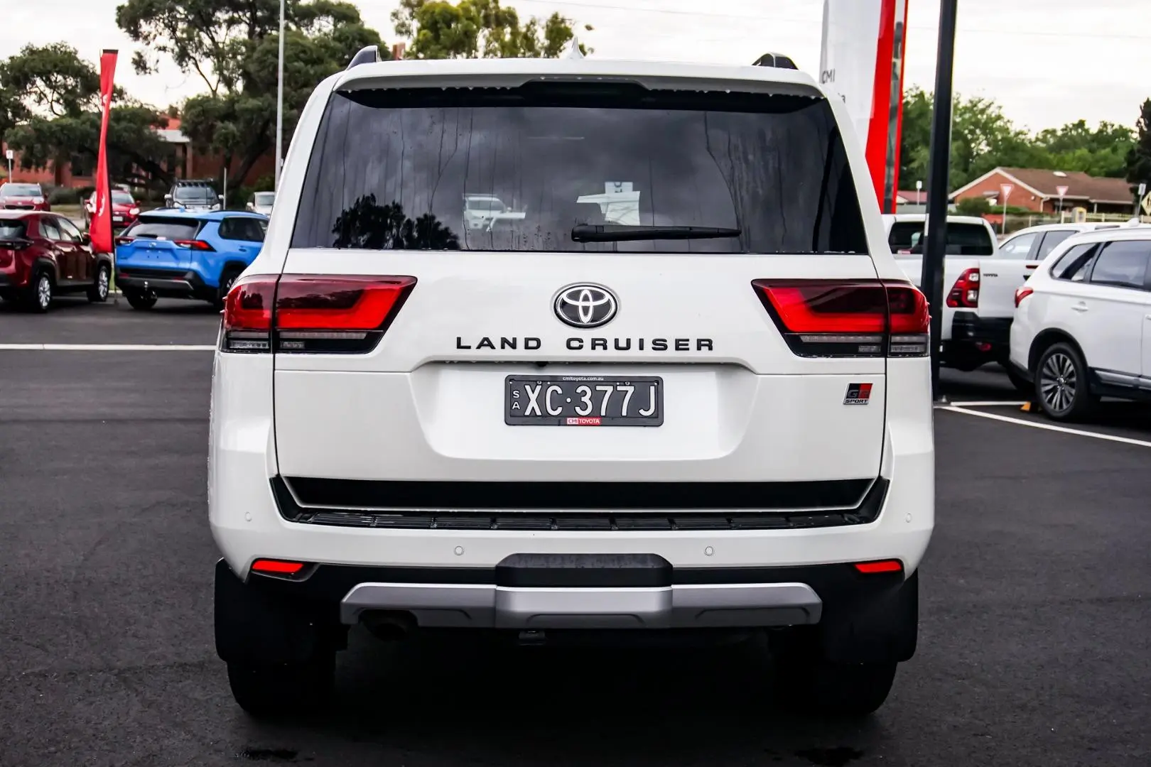 2022 Toyota Landcruiser Image 5