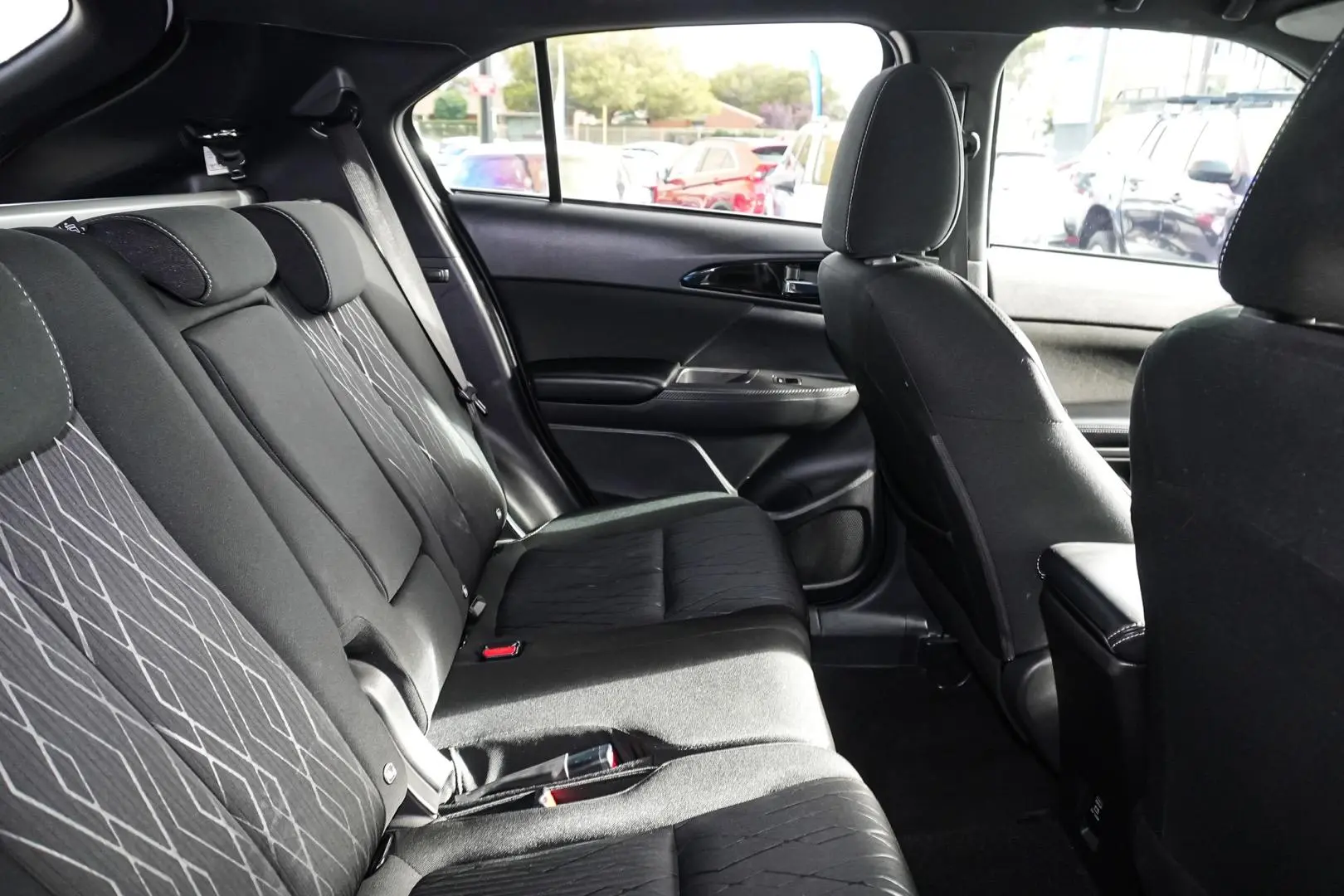 2020 Mitsubishi Eclipse Cross Gallery Image 9