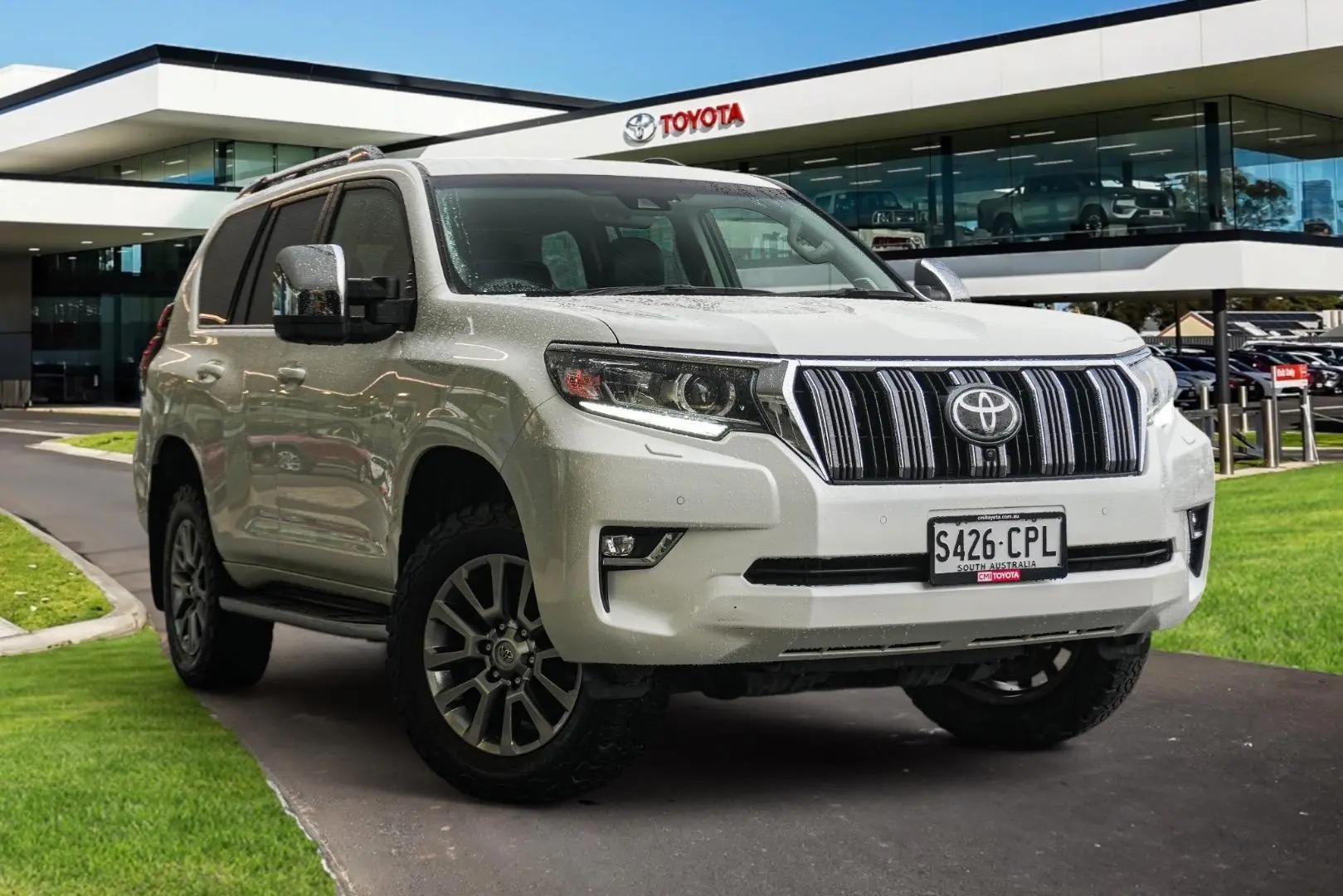 2019 Toyota Landcruiser Prado Image