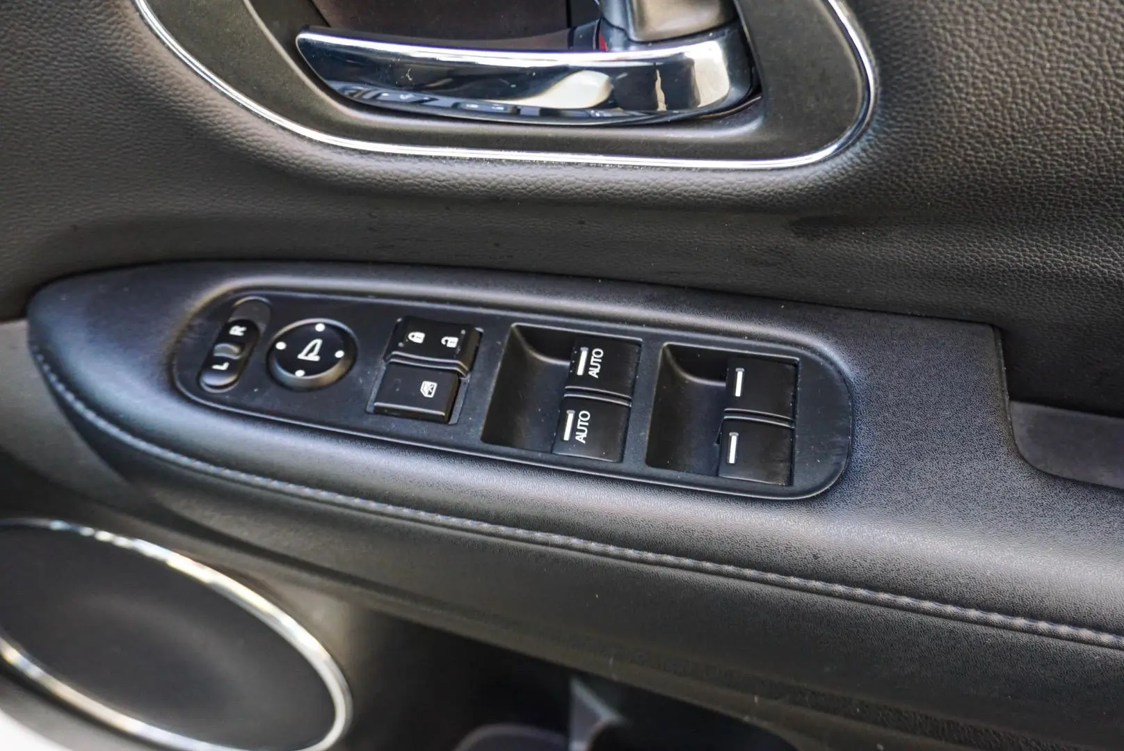 2019 Honda HR-V Gallery Image 16