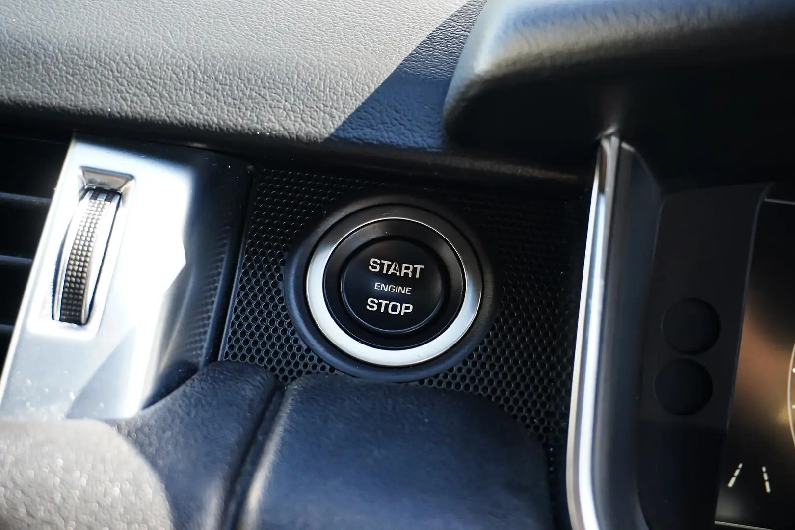 2019 Land Rover Range Rover Sport Gallery Image 23