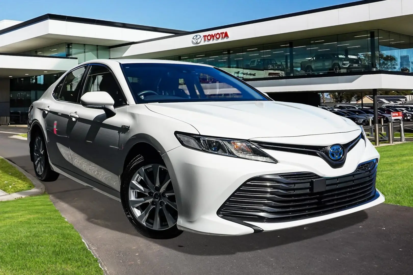 2020 Toyota Camry Gallery Image 1