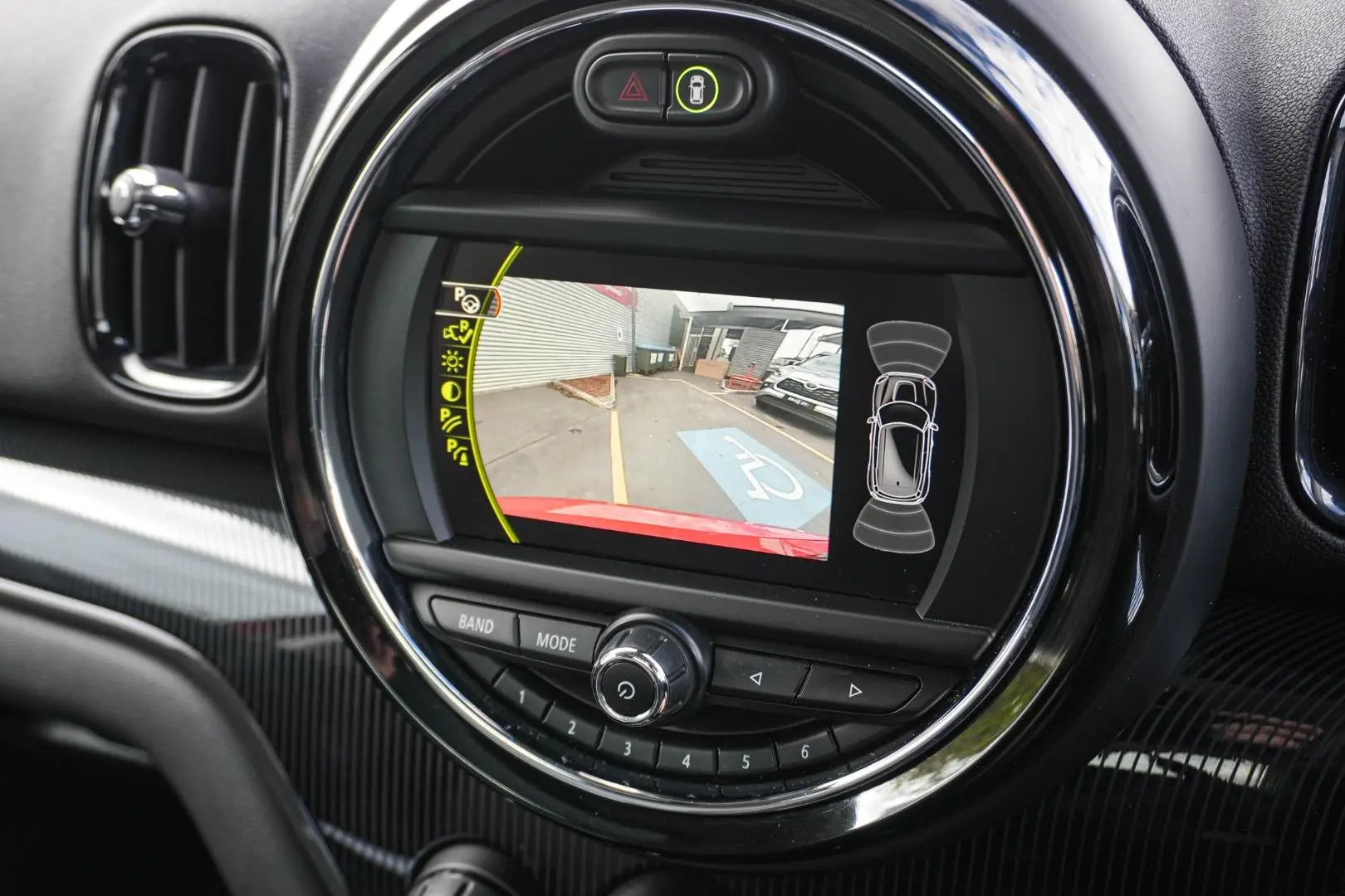 2017 MINI Countryman Gallery Image 22