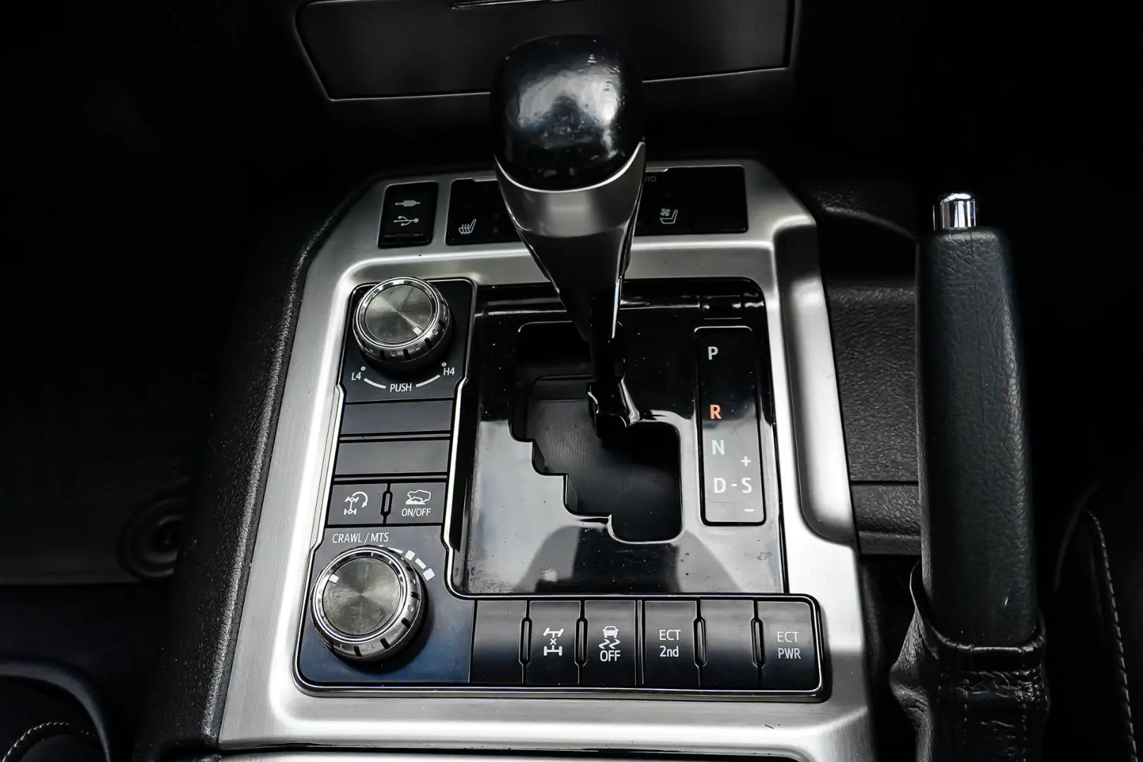 2018 Toyota Landcruiser Gallery Image 20