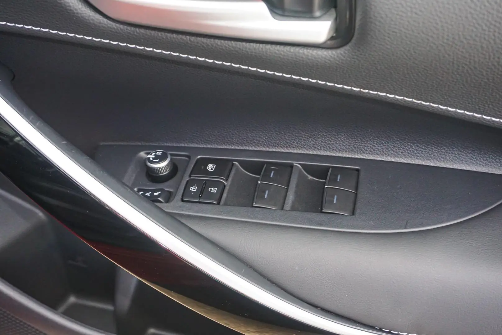 2020 Toyota Corolla Gallery Image 20