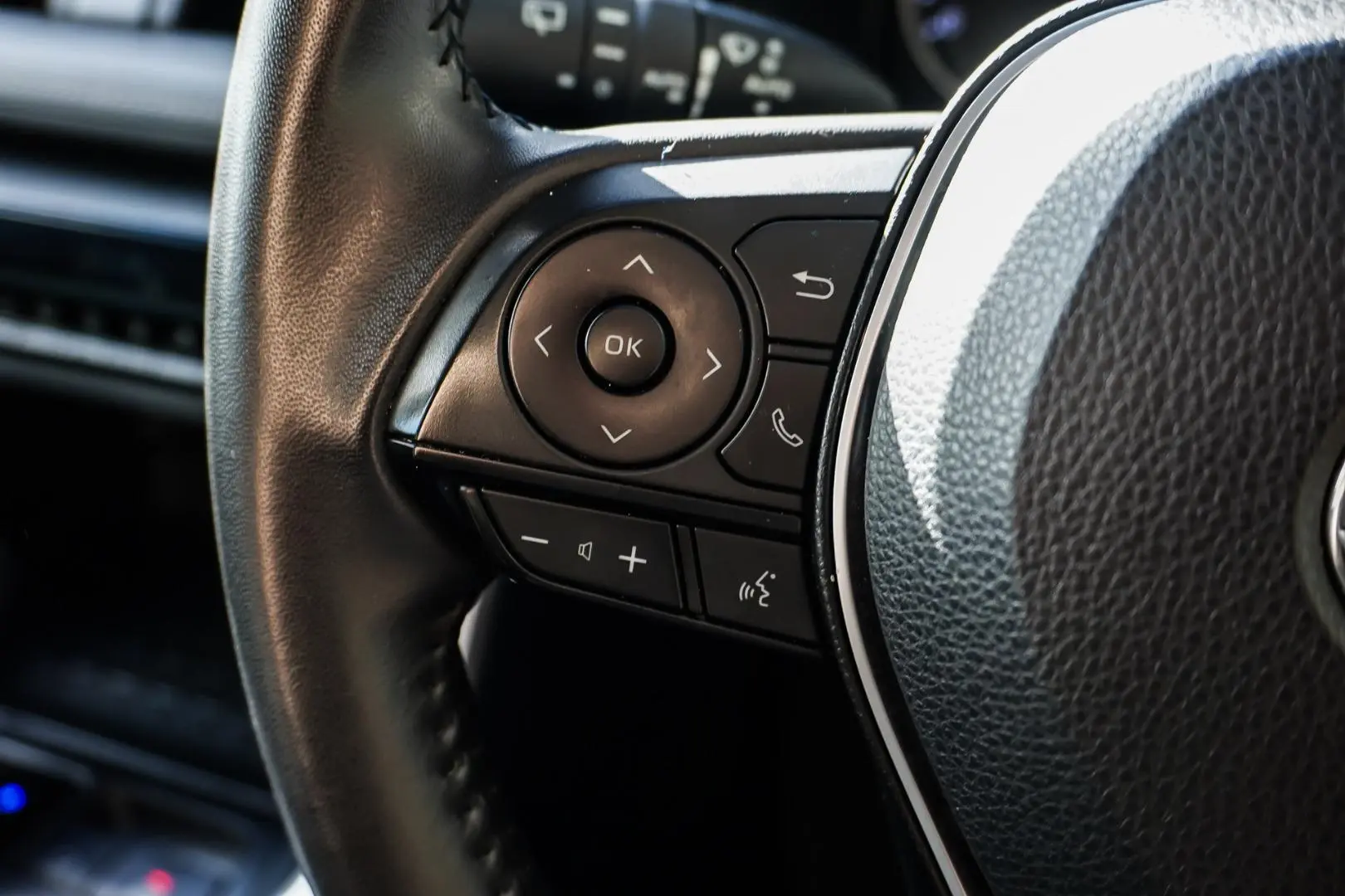 2022 Toyota RAV4 Gallery Image 18