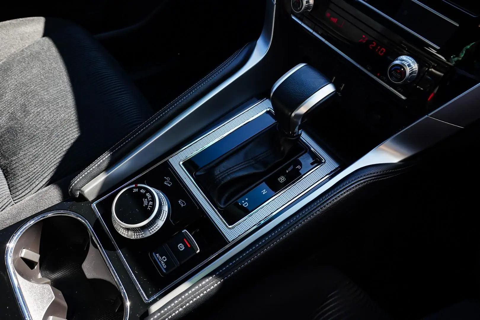 2021 Mitsubishi Pajero Sport Gallery Image 19