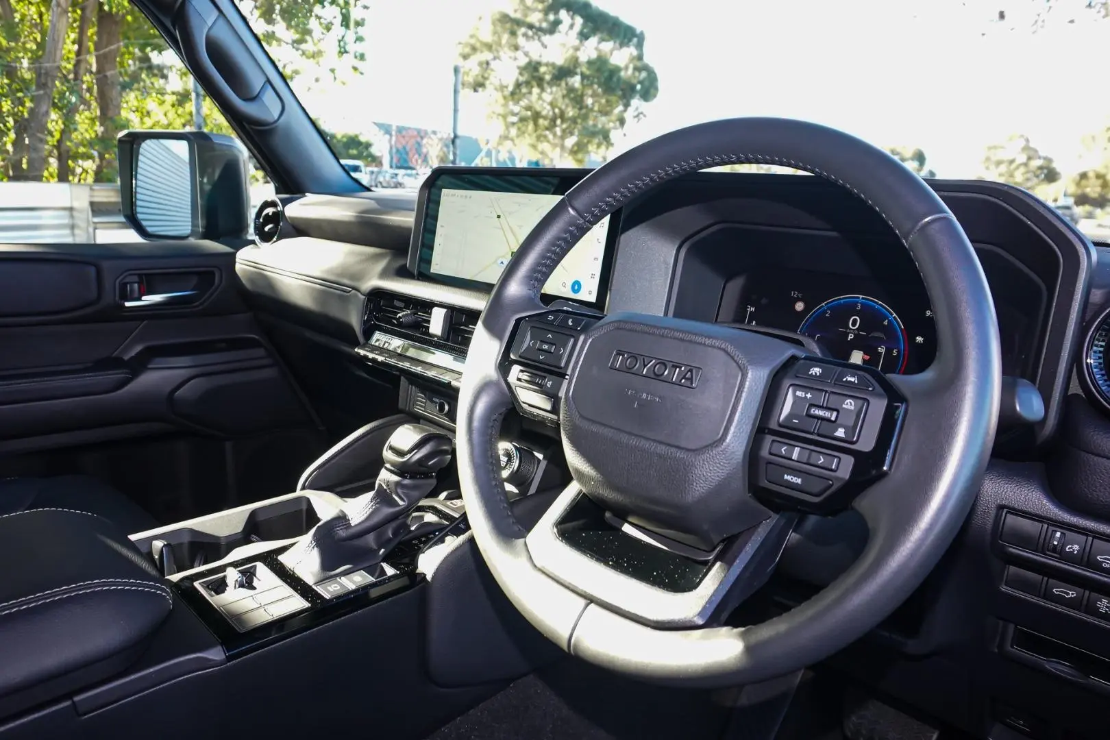 2024 Toyota Landcruiser Prado Gallery Image 7