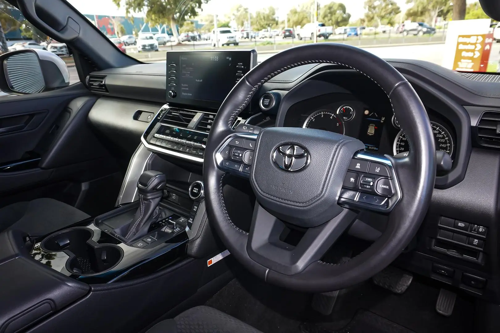 2023 Toyota Landcruiser Gallery Image 7