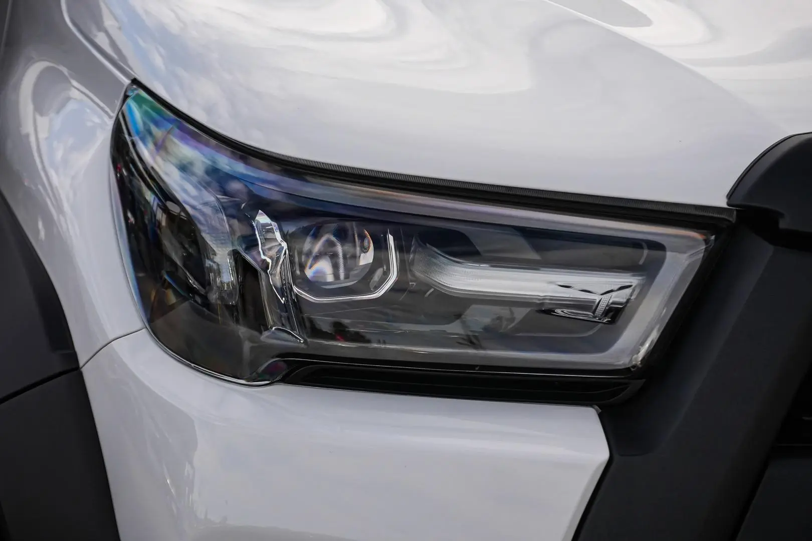 2024 Toyota Hilux Gallery Image 7