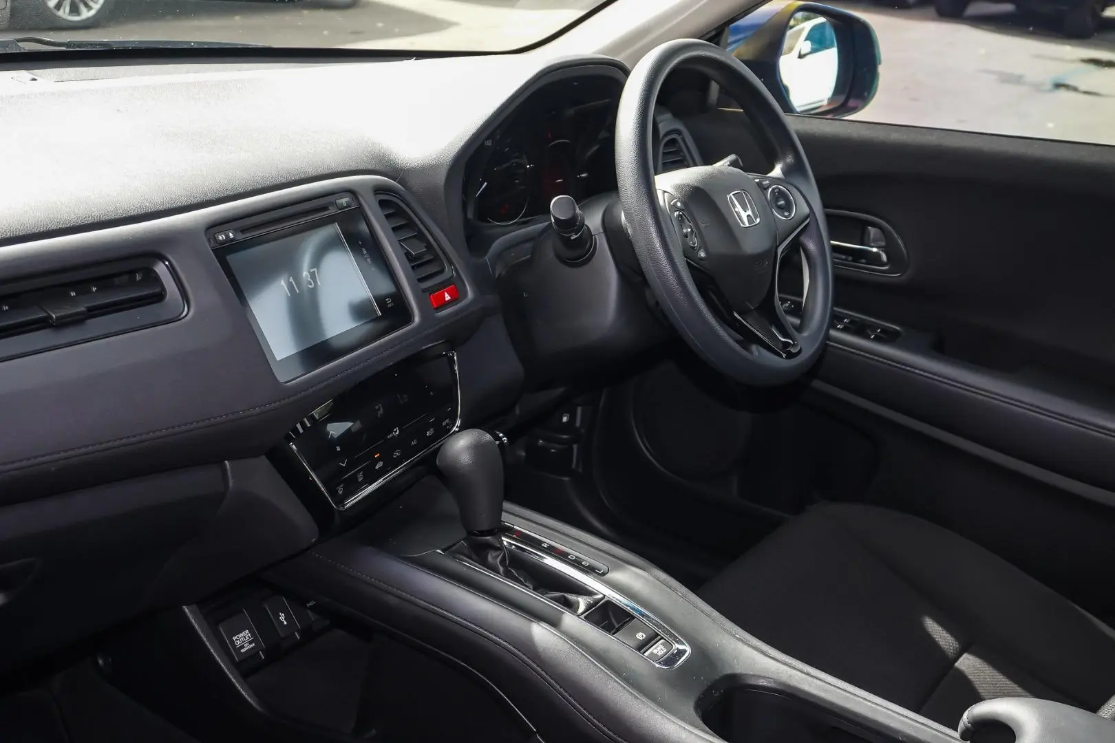 2015 Honda HR-V Gallery Image 11